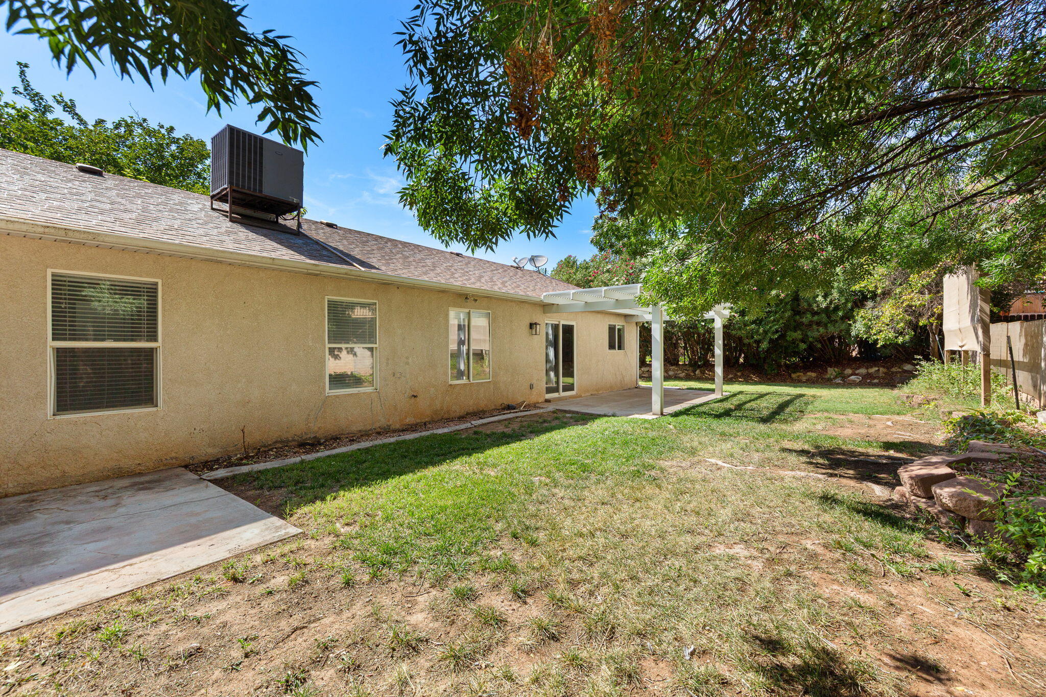 DIXIE COVE - Residential