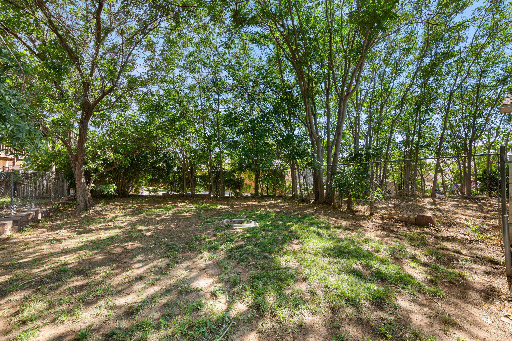 DIXIE COVE - Residential