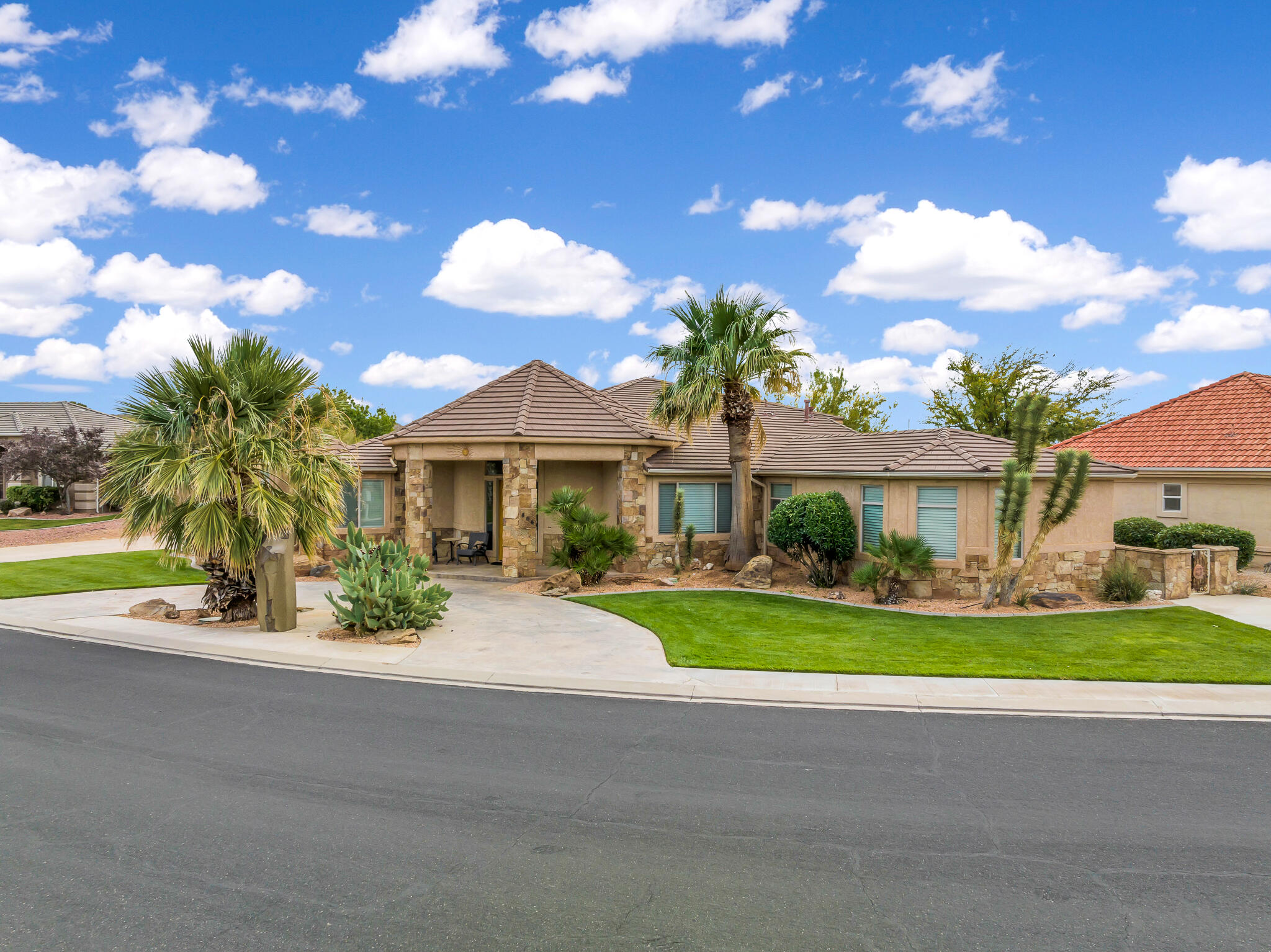 SKY MOUNTAIN GOLF ESTATES - Residential