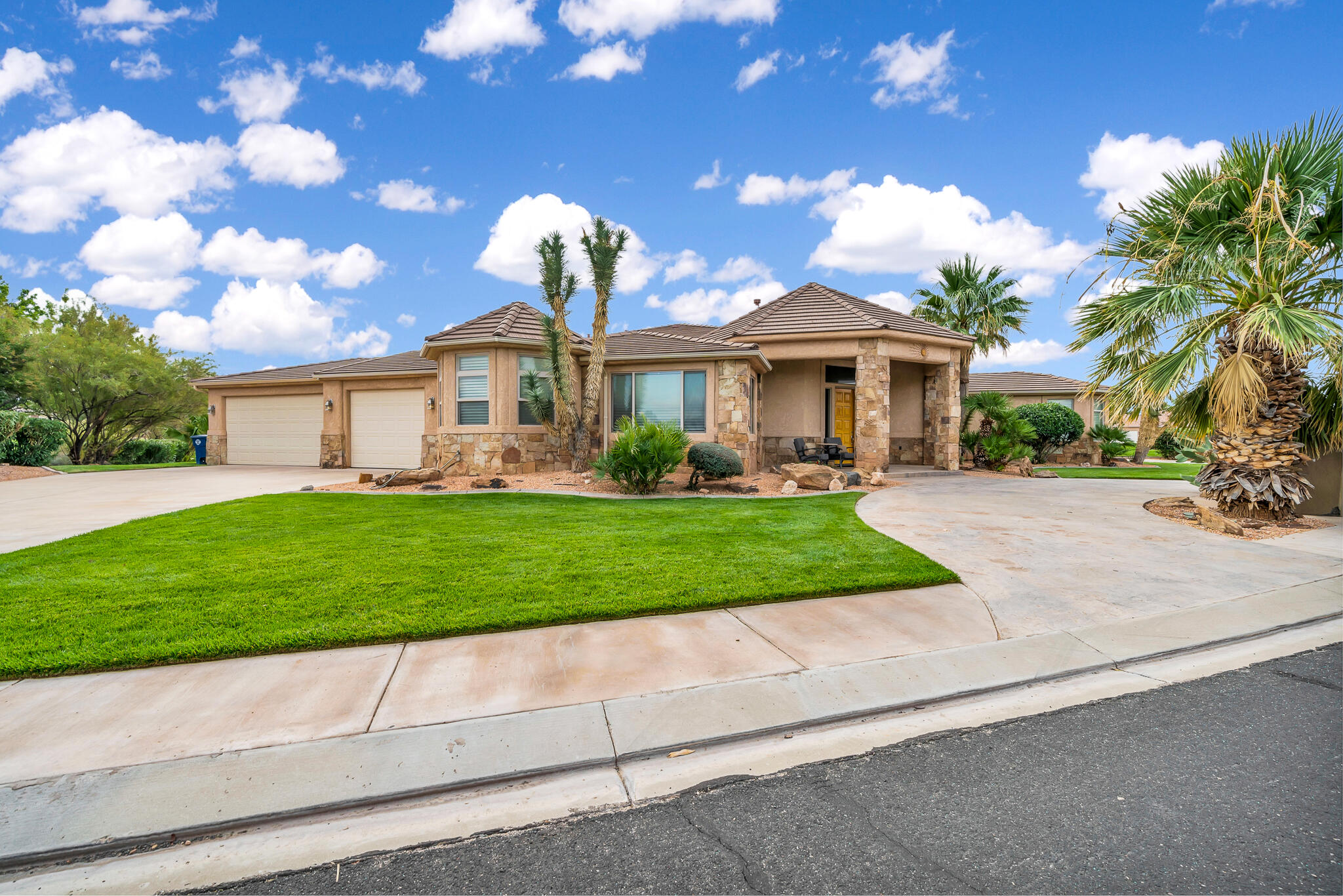 SKY MOUNTAIN GOLF ESTATES - Residential