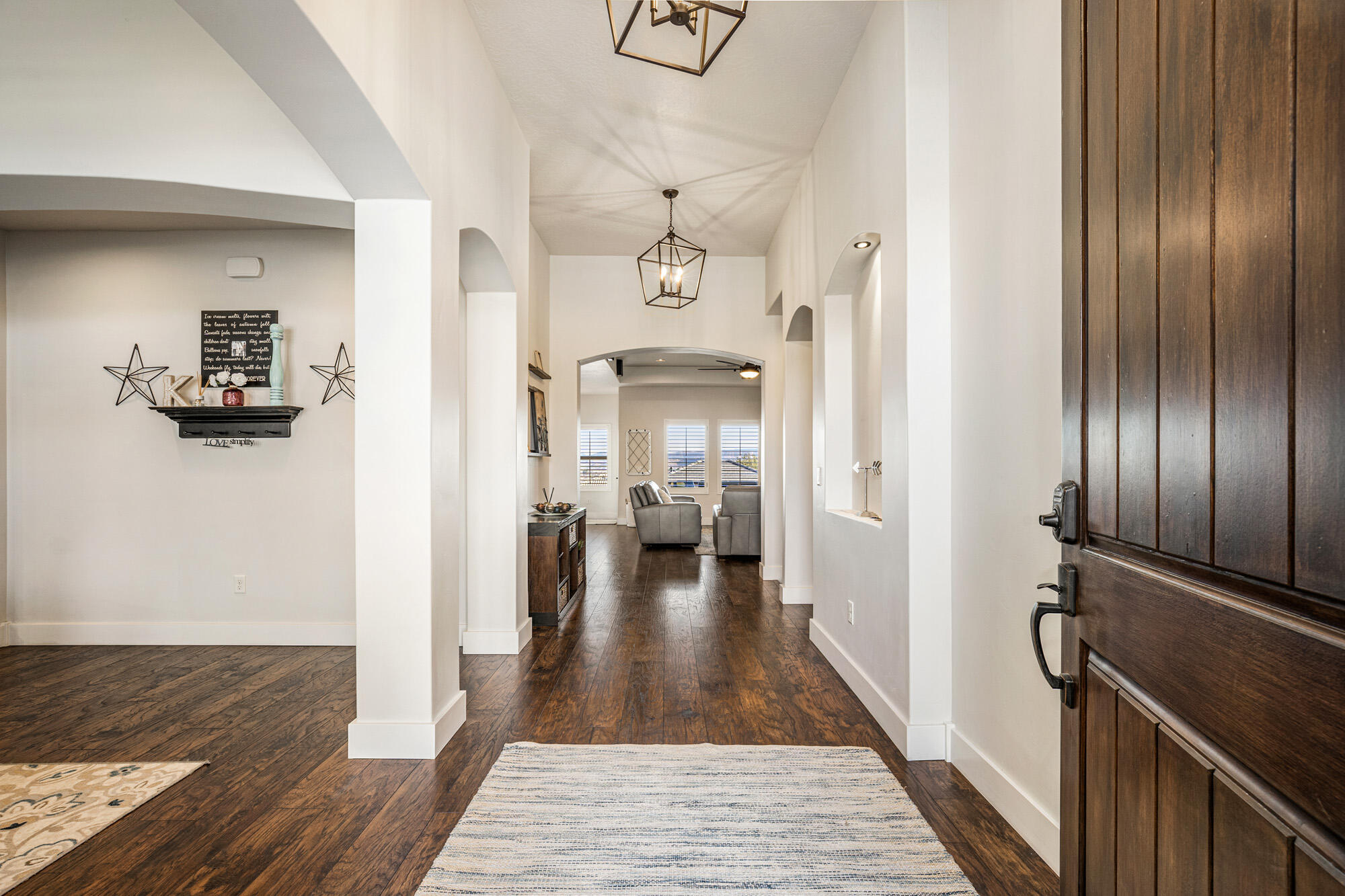 TONAQUINT TERRACE - Residential
