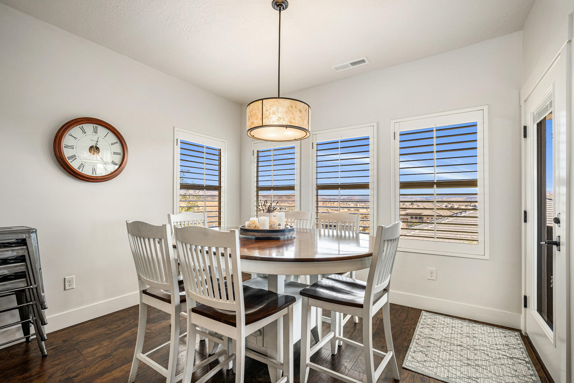 TONAQUINT TERRACE - Residential