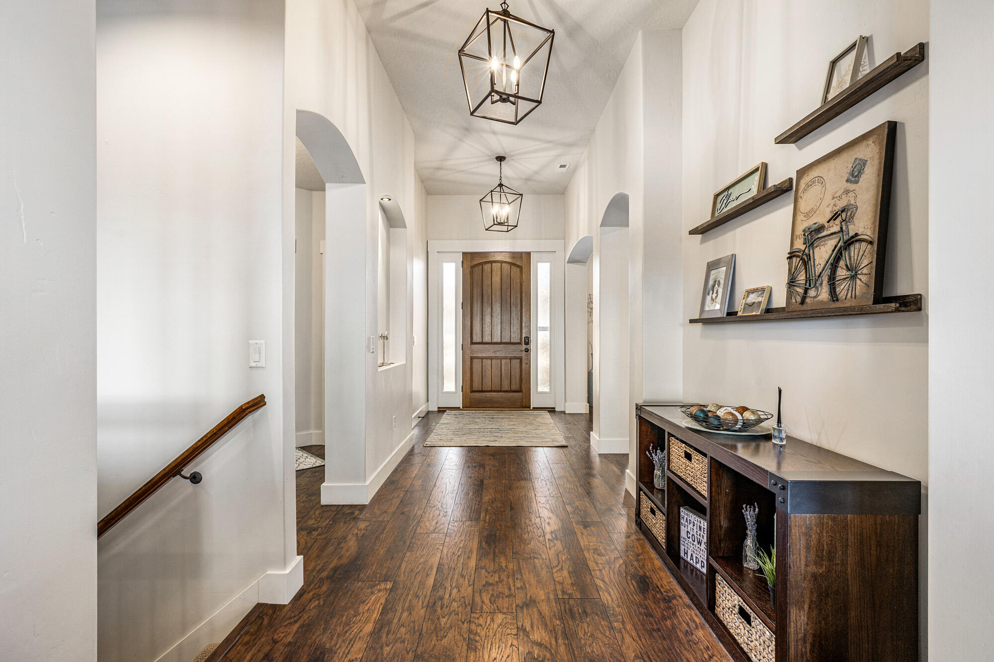 TONAQUINT TERRACE - Residential