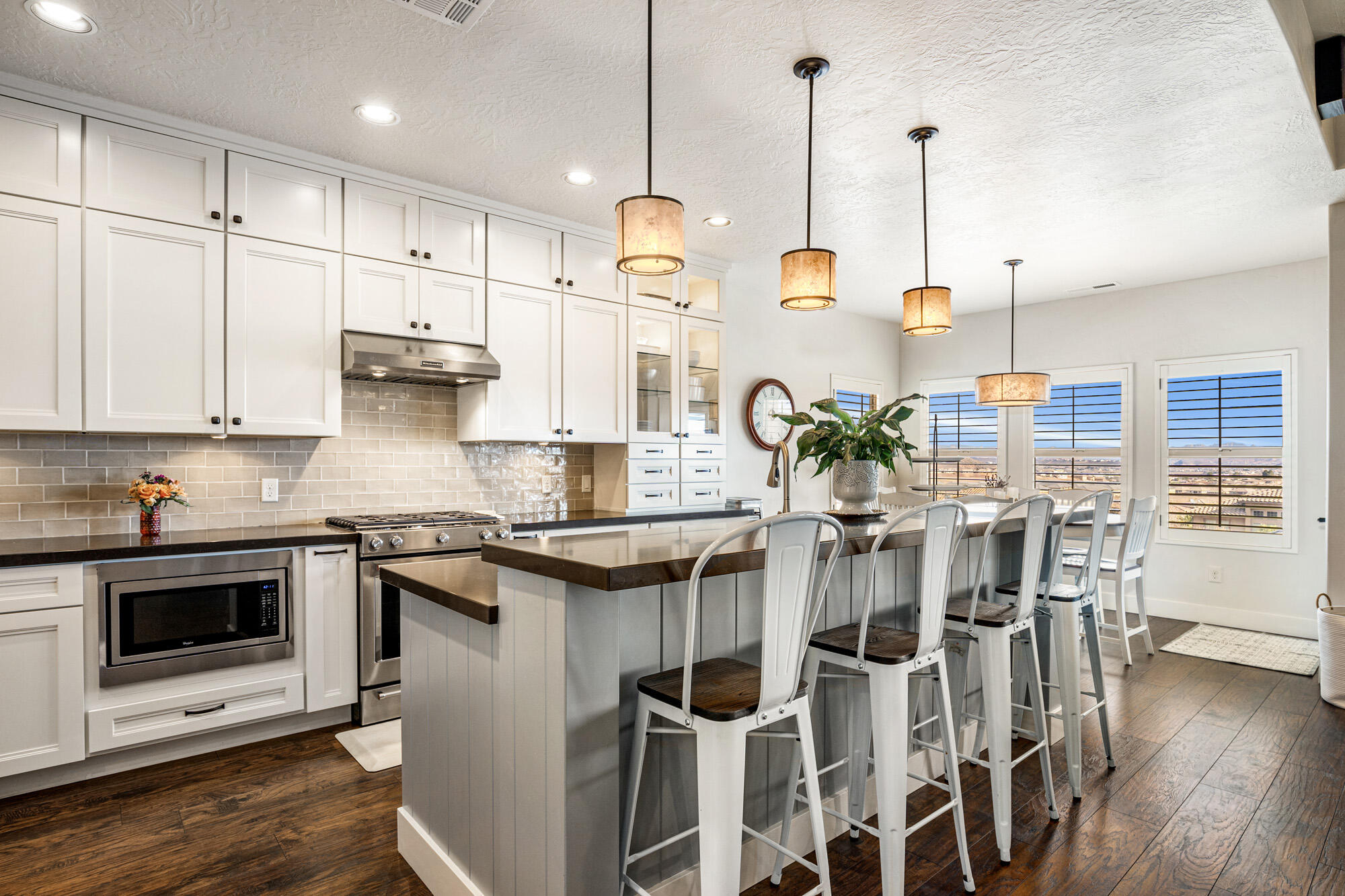 TONAQUINT TERRACE - Residential