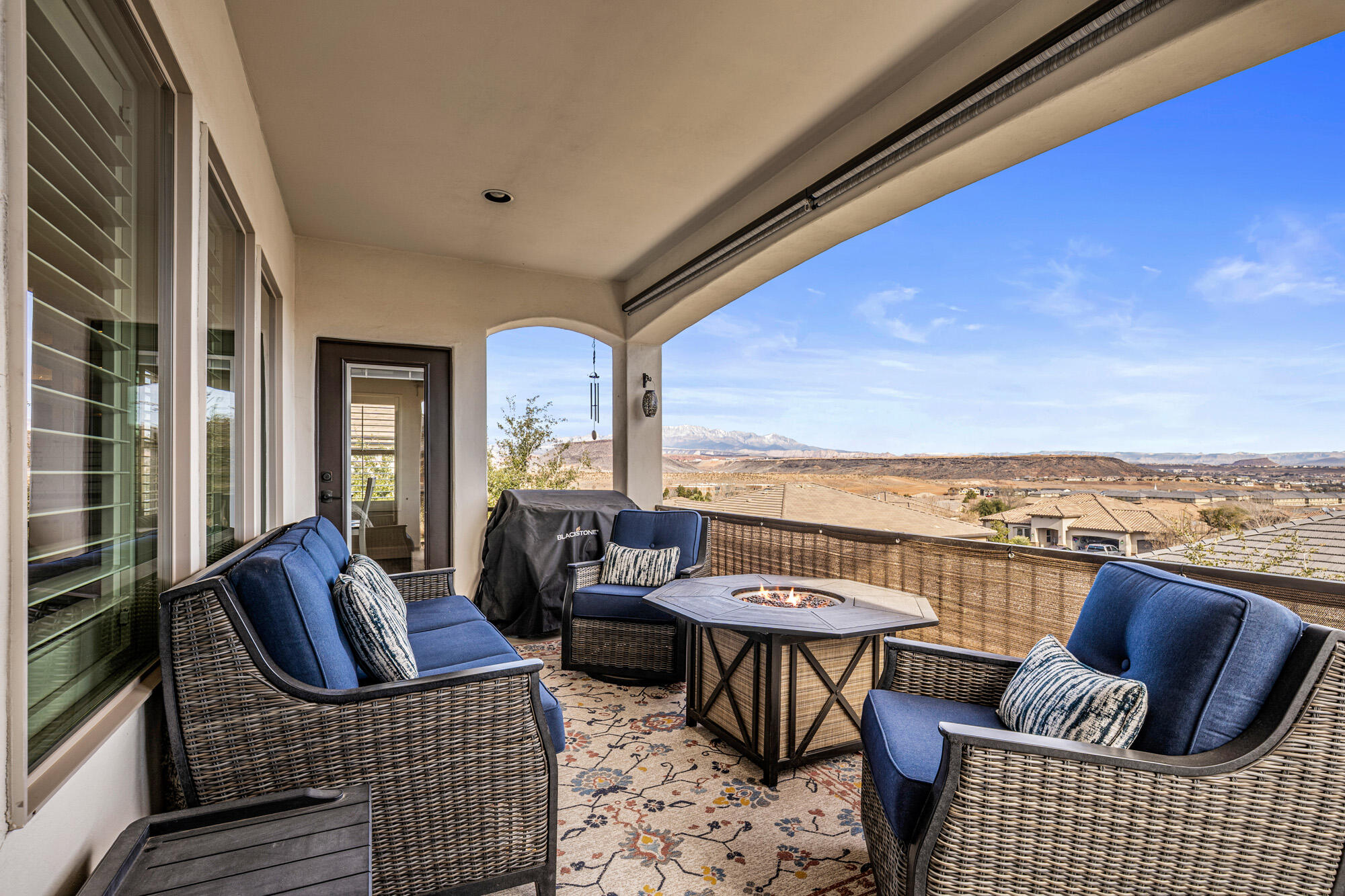TONAQUINT TERRACE - Residential