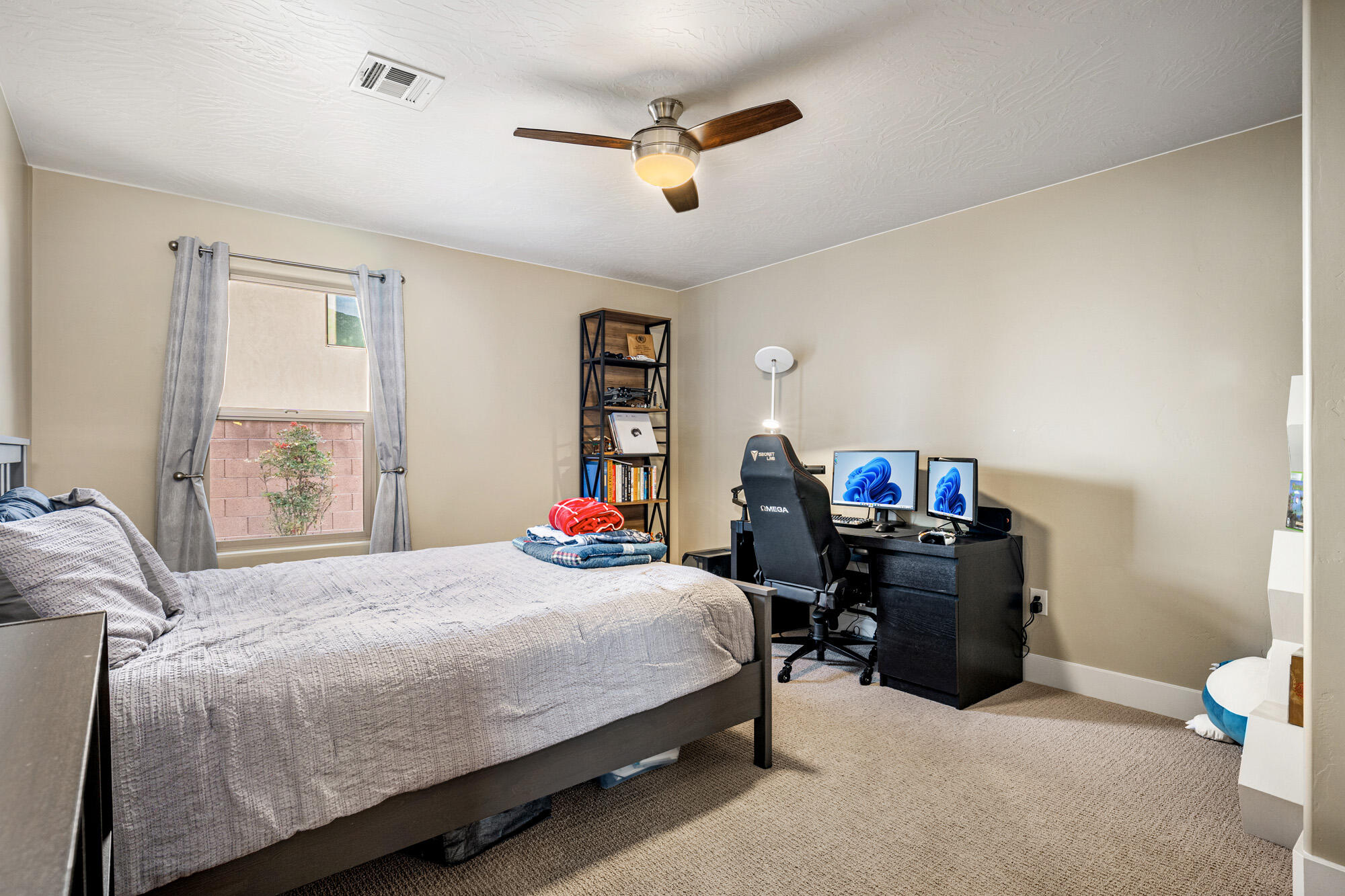 TONAQUINT TERRACE - Residential