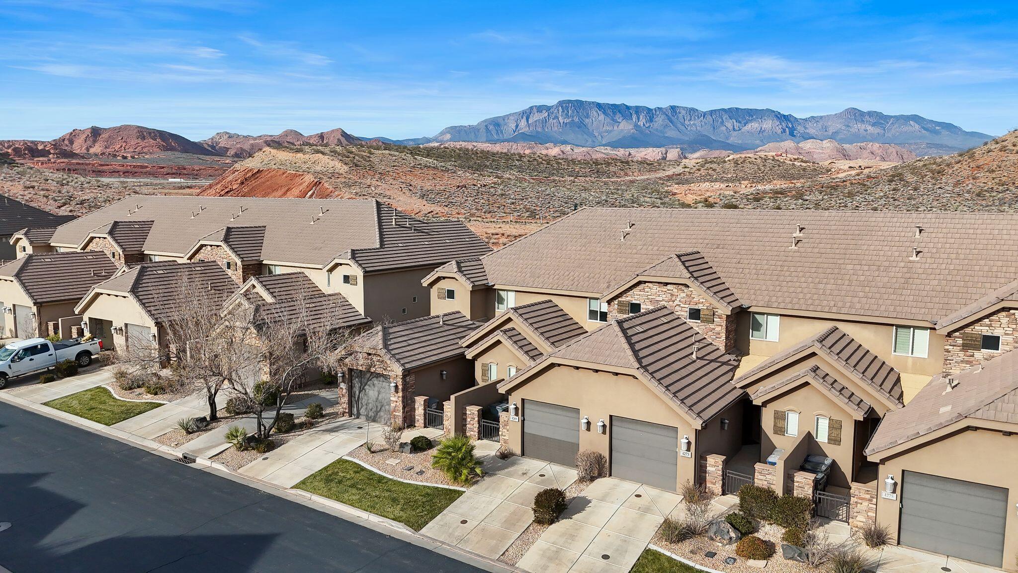 CORAL RIDGE TOWNHOMES - Residential