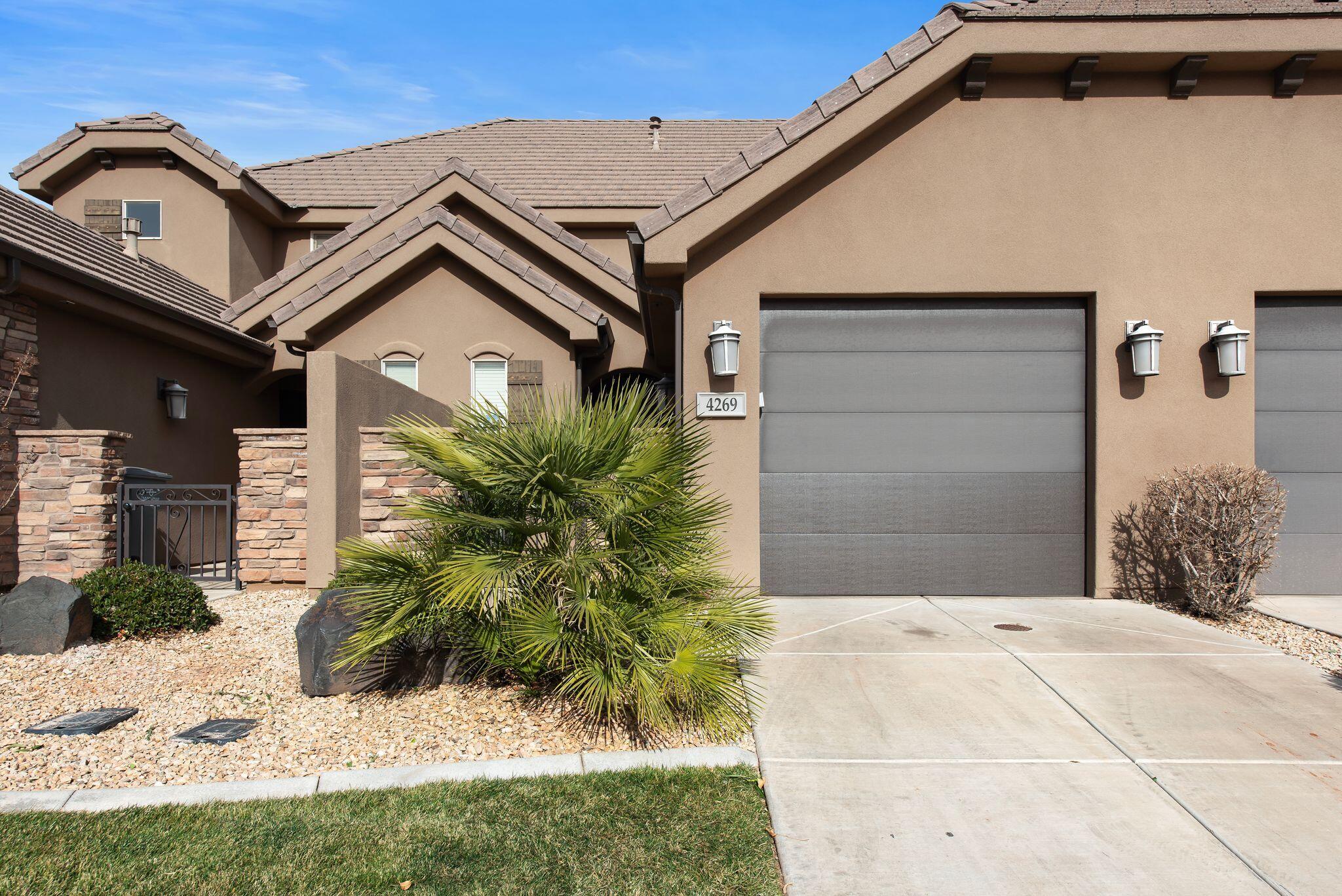 CORAL RIDGE TOWNHOMES - Residential