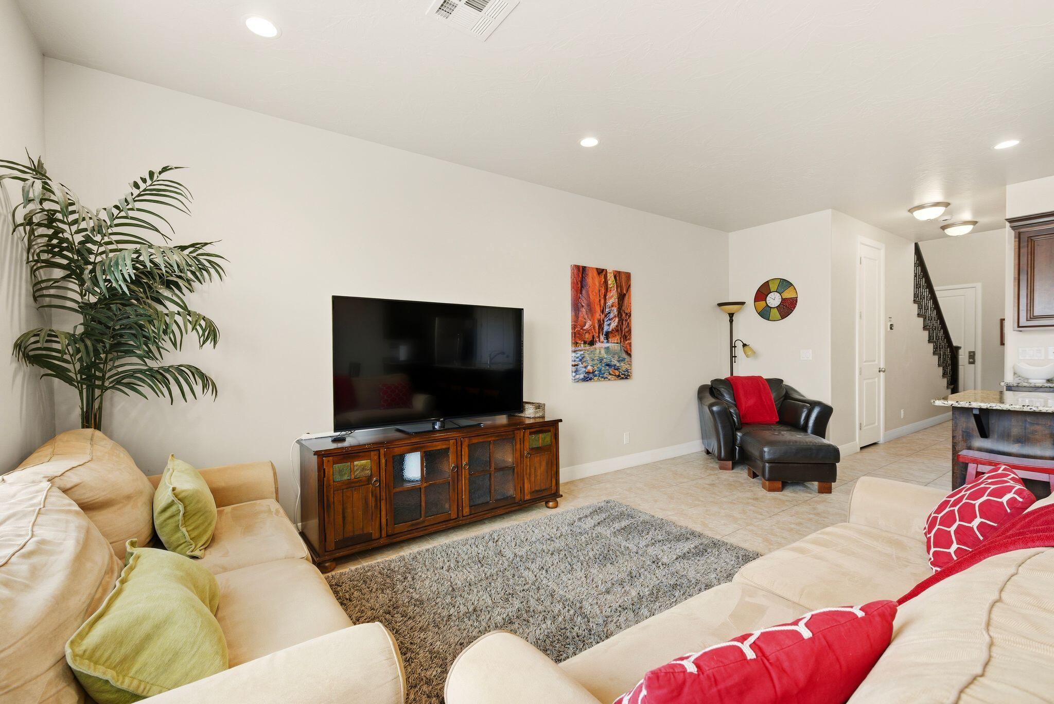 CORAL RIDGE TOWNHOMES - Residential