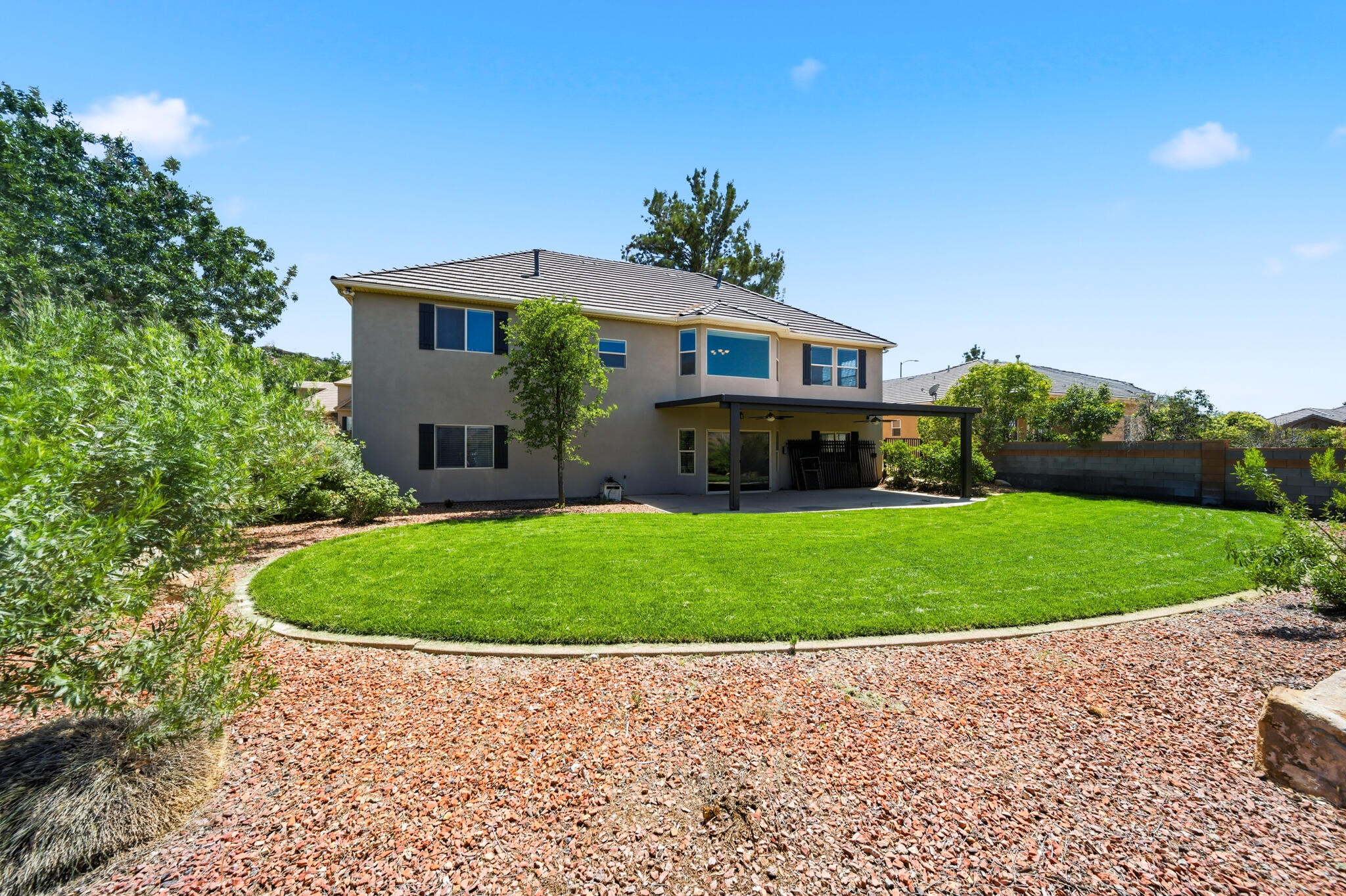 BOULDERS - Residential