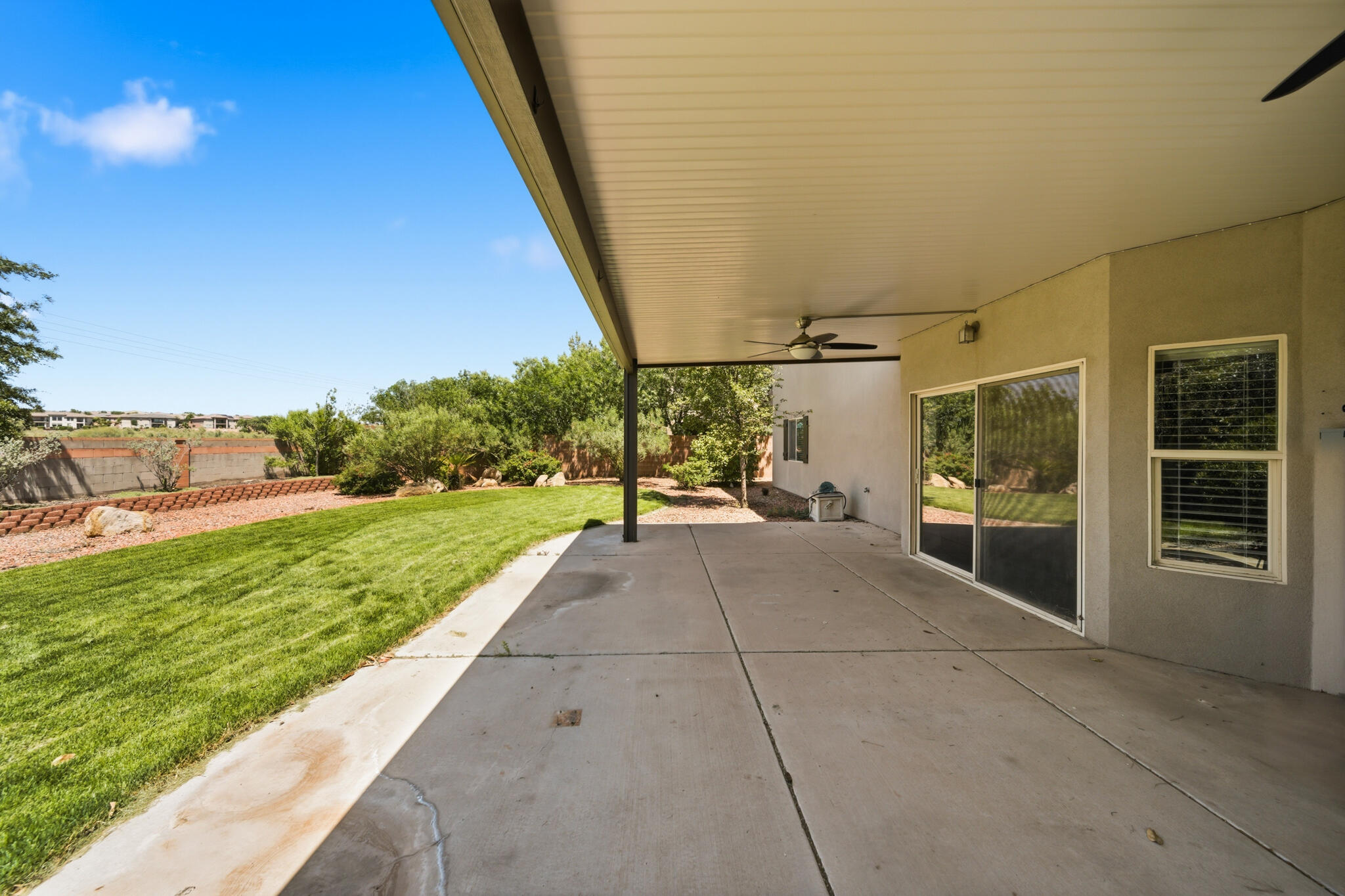 BOULDERS - Residential