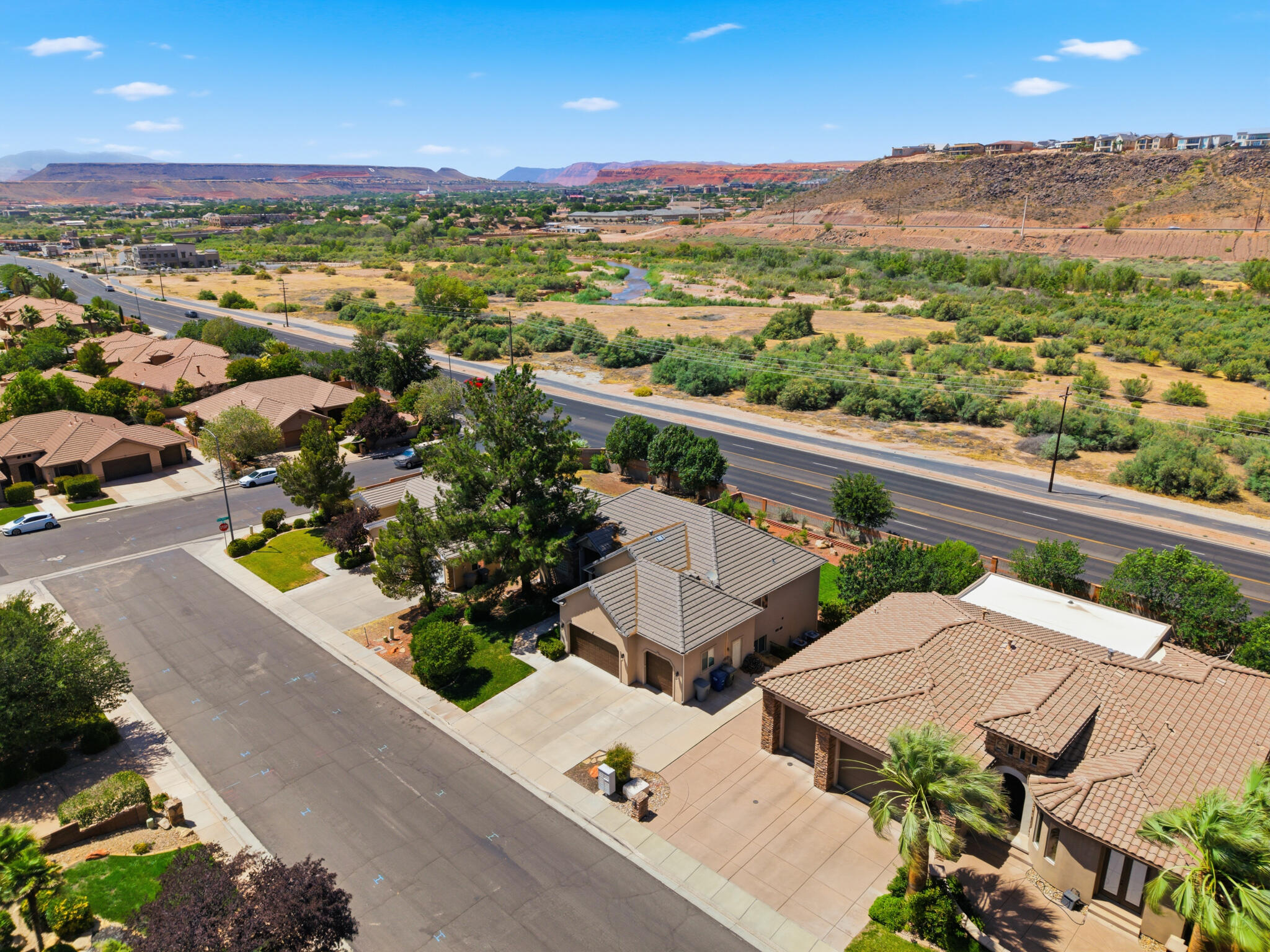 BOULDERS - Residential