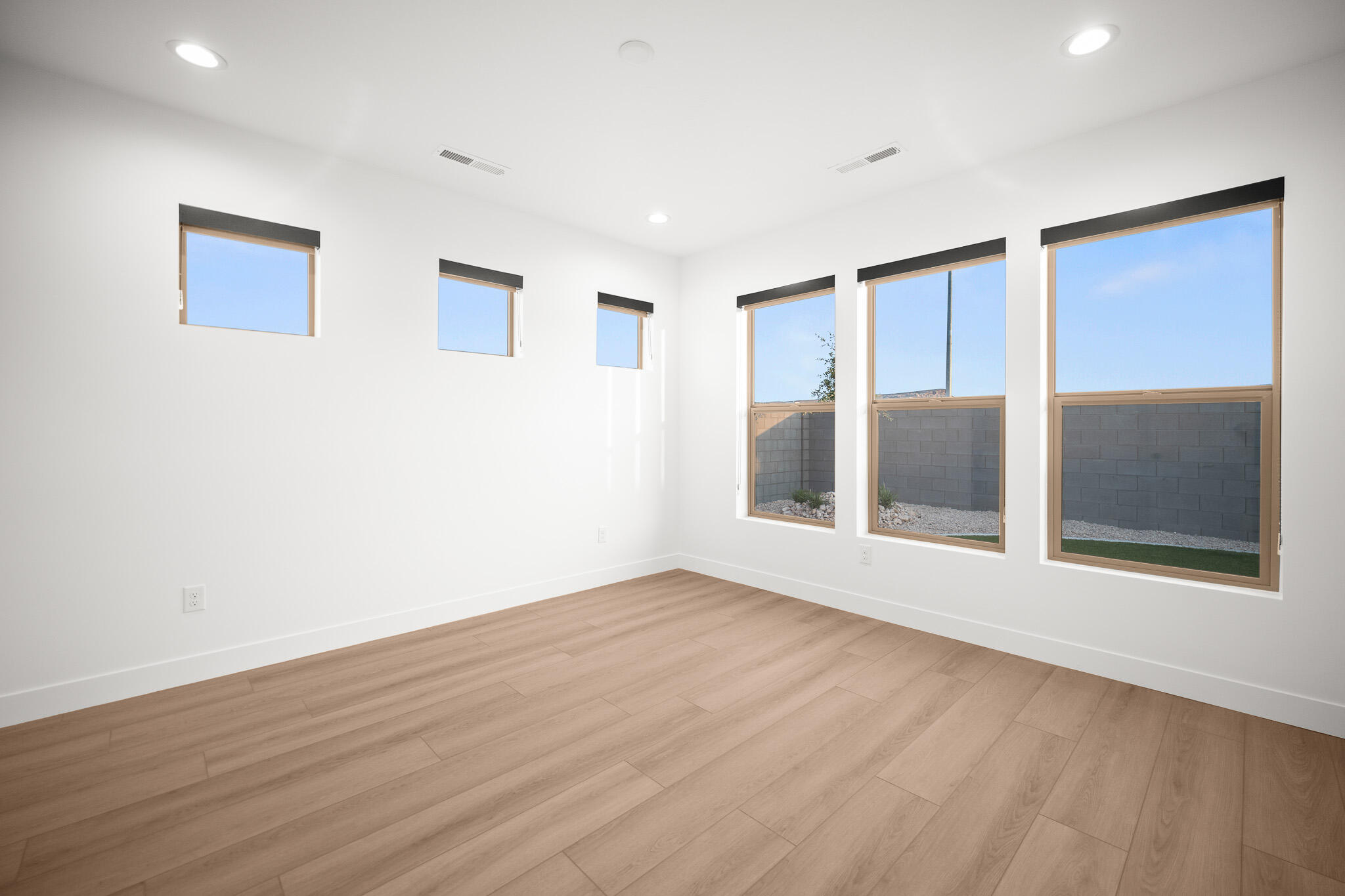 ROSALIA RIDGE AT DIVARIO - Residential
