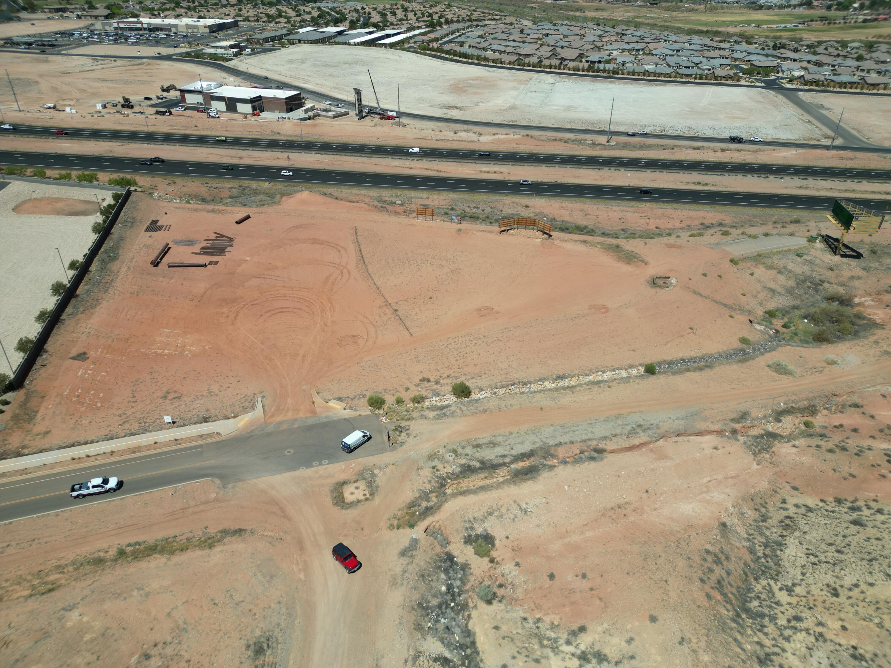 KENWORTH COMMERCIAL SUB - Land