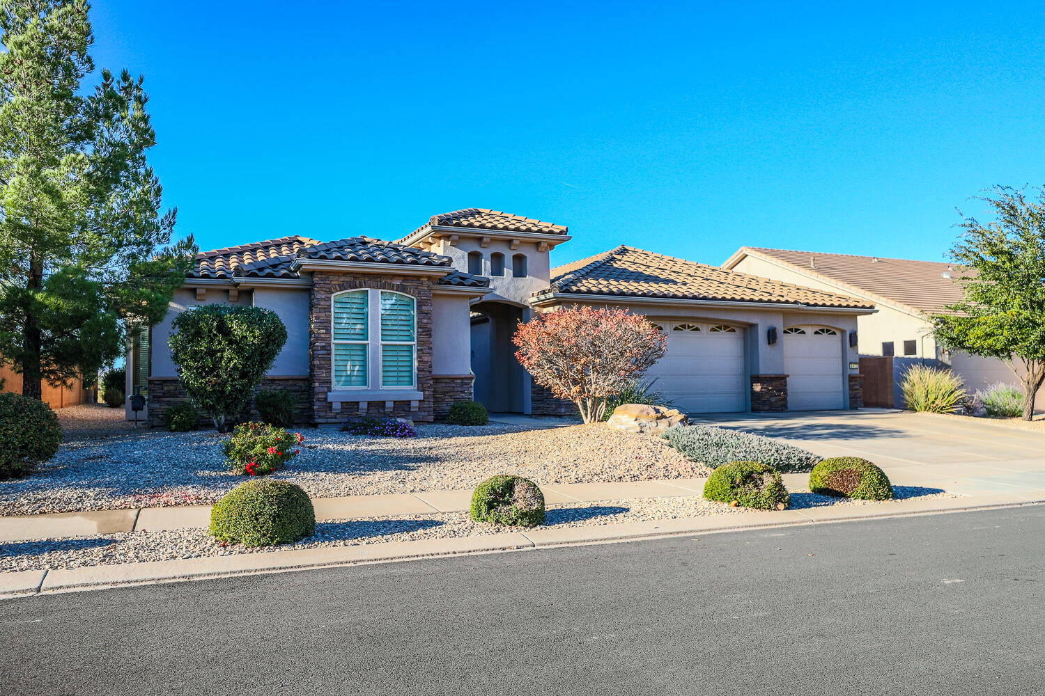 SUN RIVER - Residential