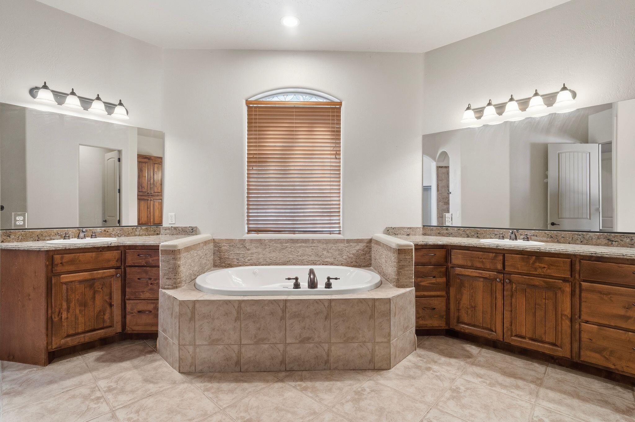 ENCE MEADOWS - Residential
