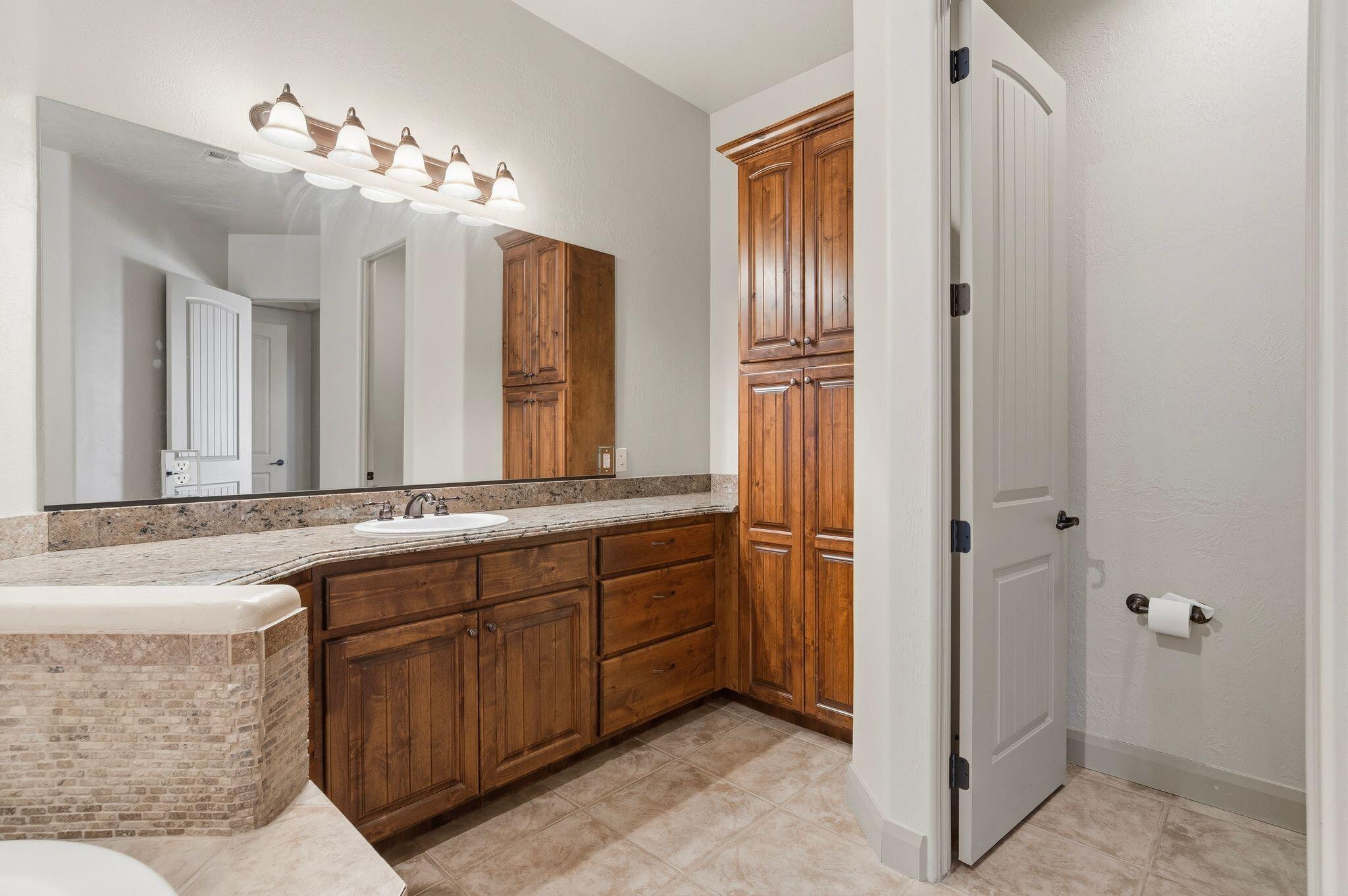 ENCE MEADOWS - Residential
