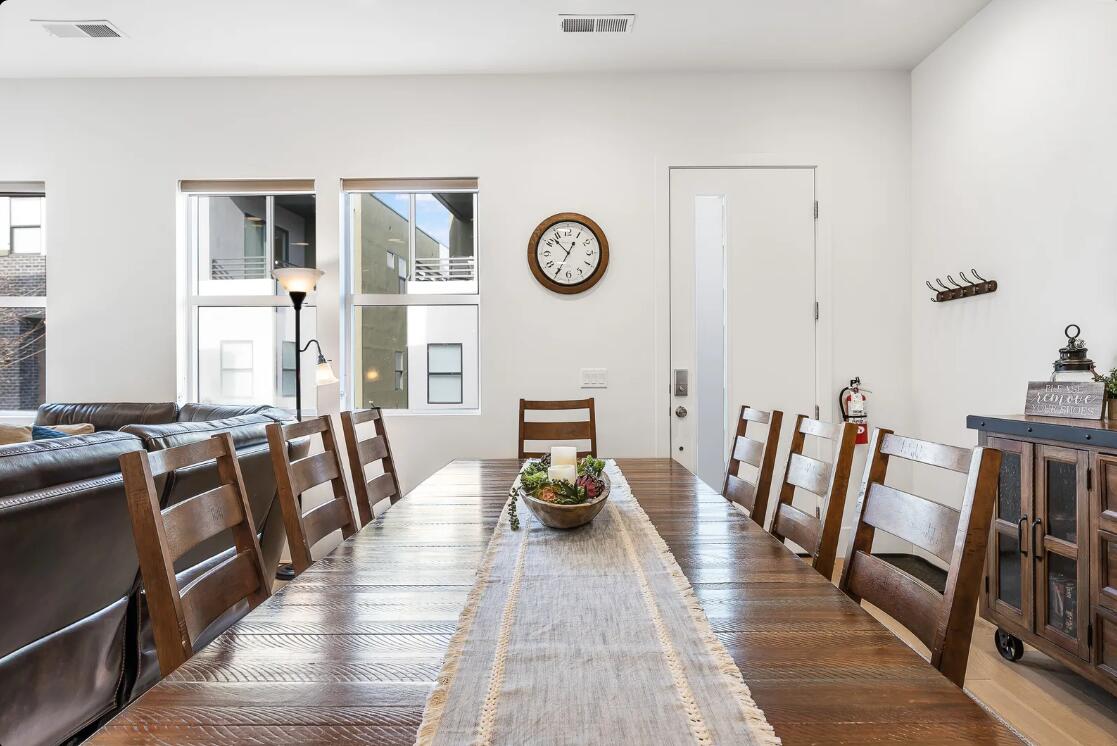 BLOOMINGTON VAC VILLAS - Residential