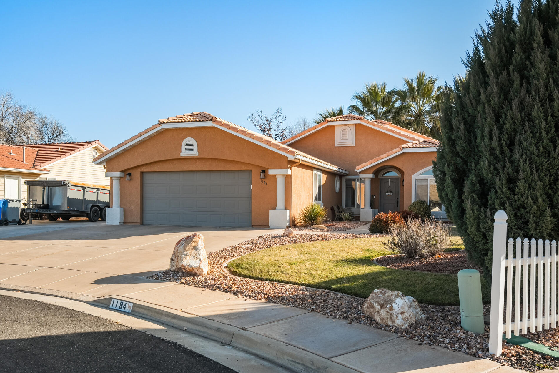 ROYAL OAKS - Residential