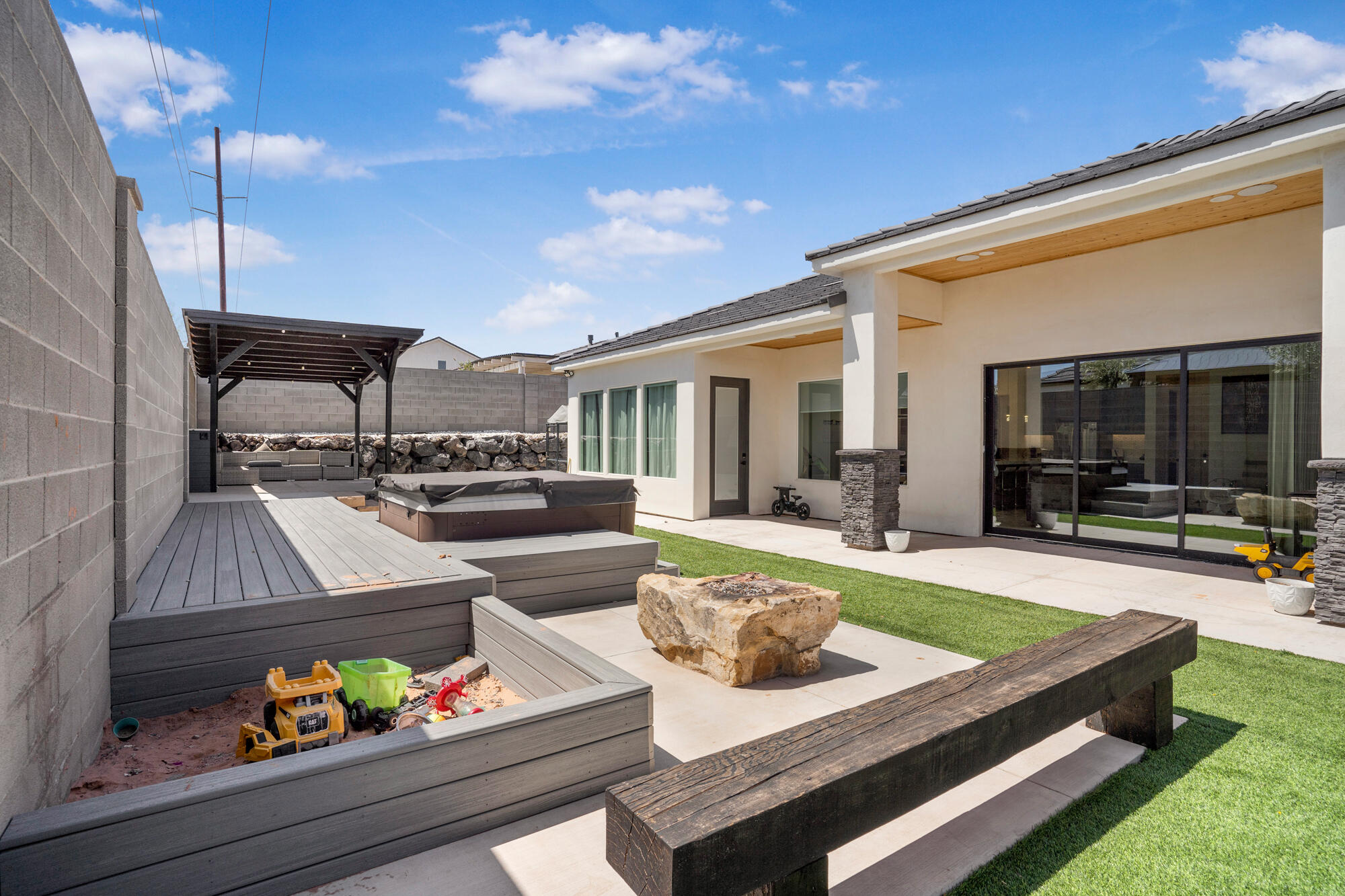 FIREROCK - Residential
