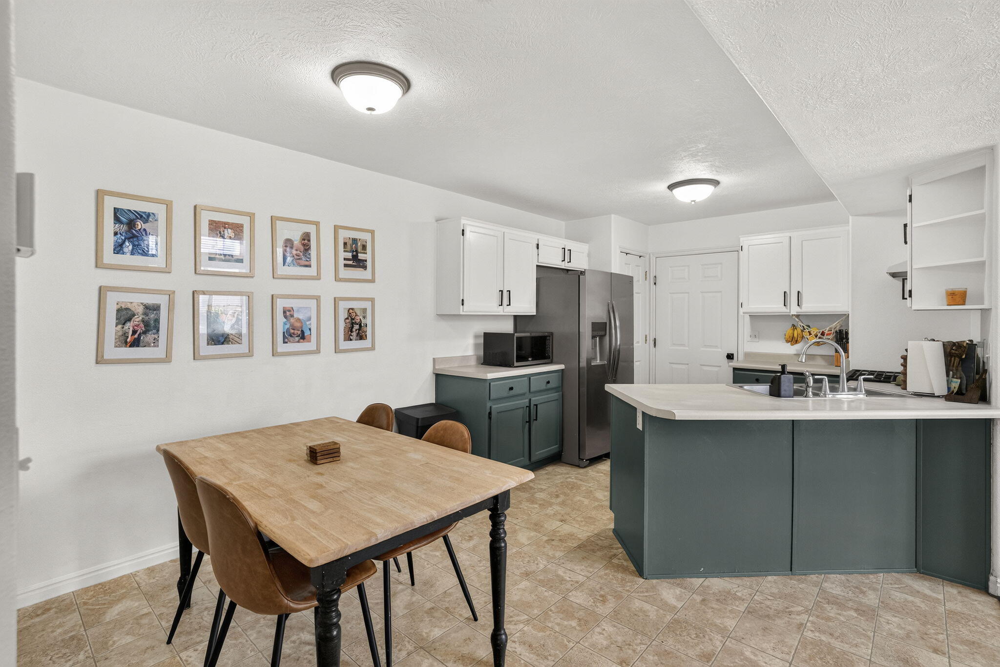 PECAN MEADOWS - Residential