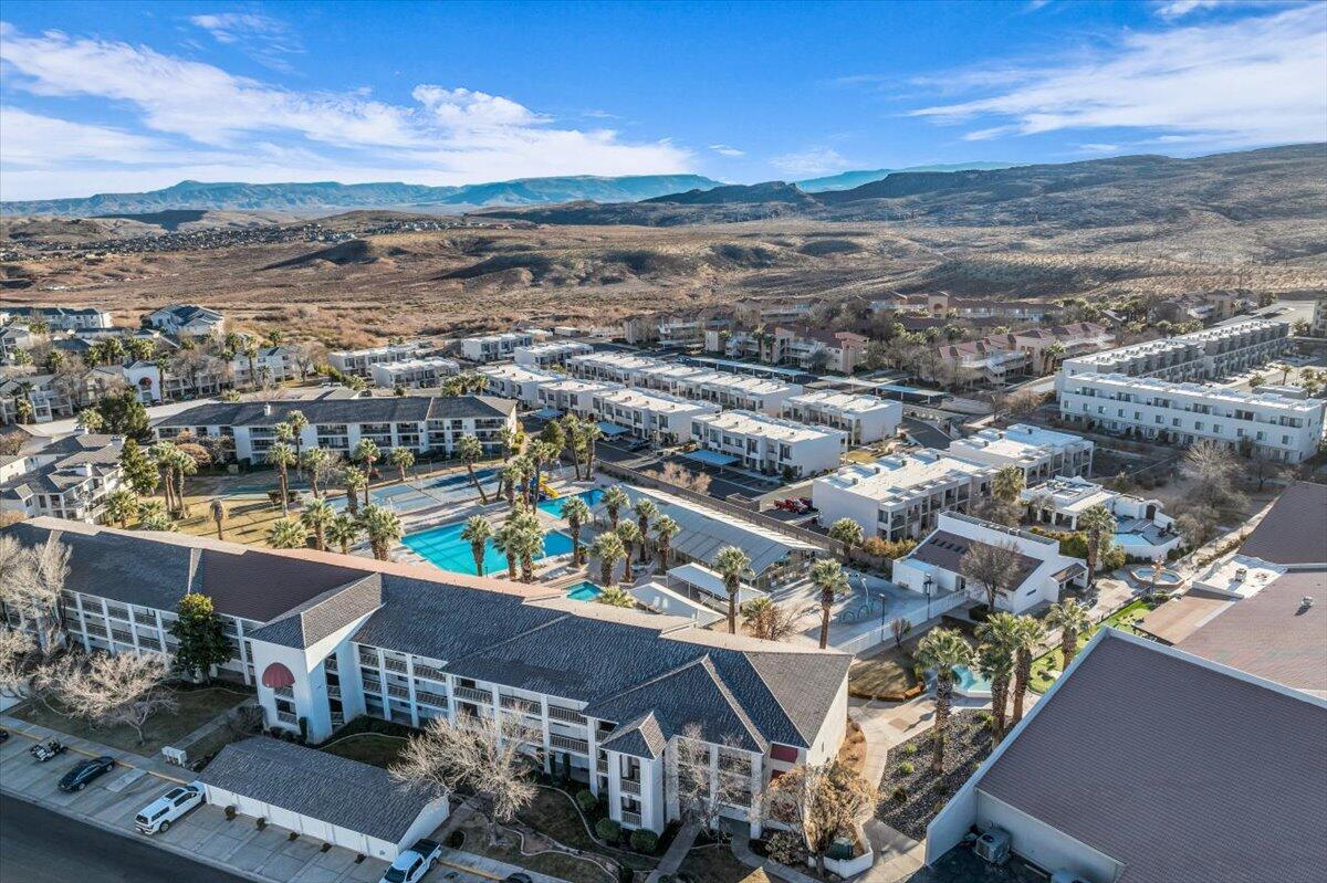 LAS PALMAS RESORT CONDOS - Residential