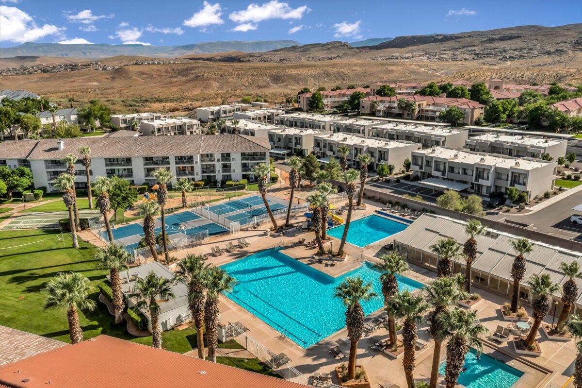 LAS PALMAS RESORT CONDOS - Residential