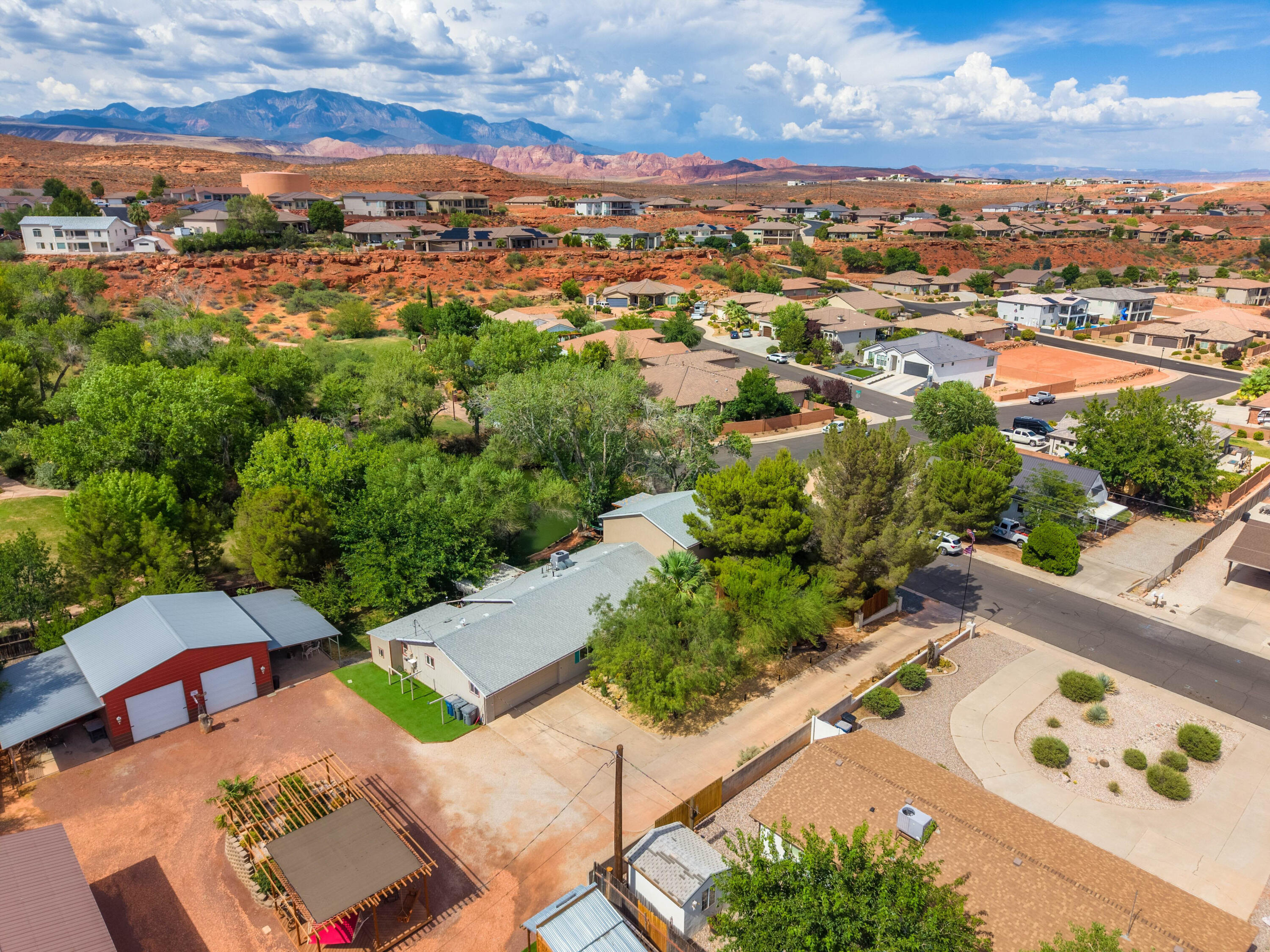 MIDDLETON TOWN - Residential