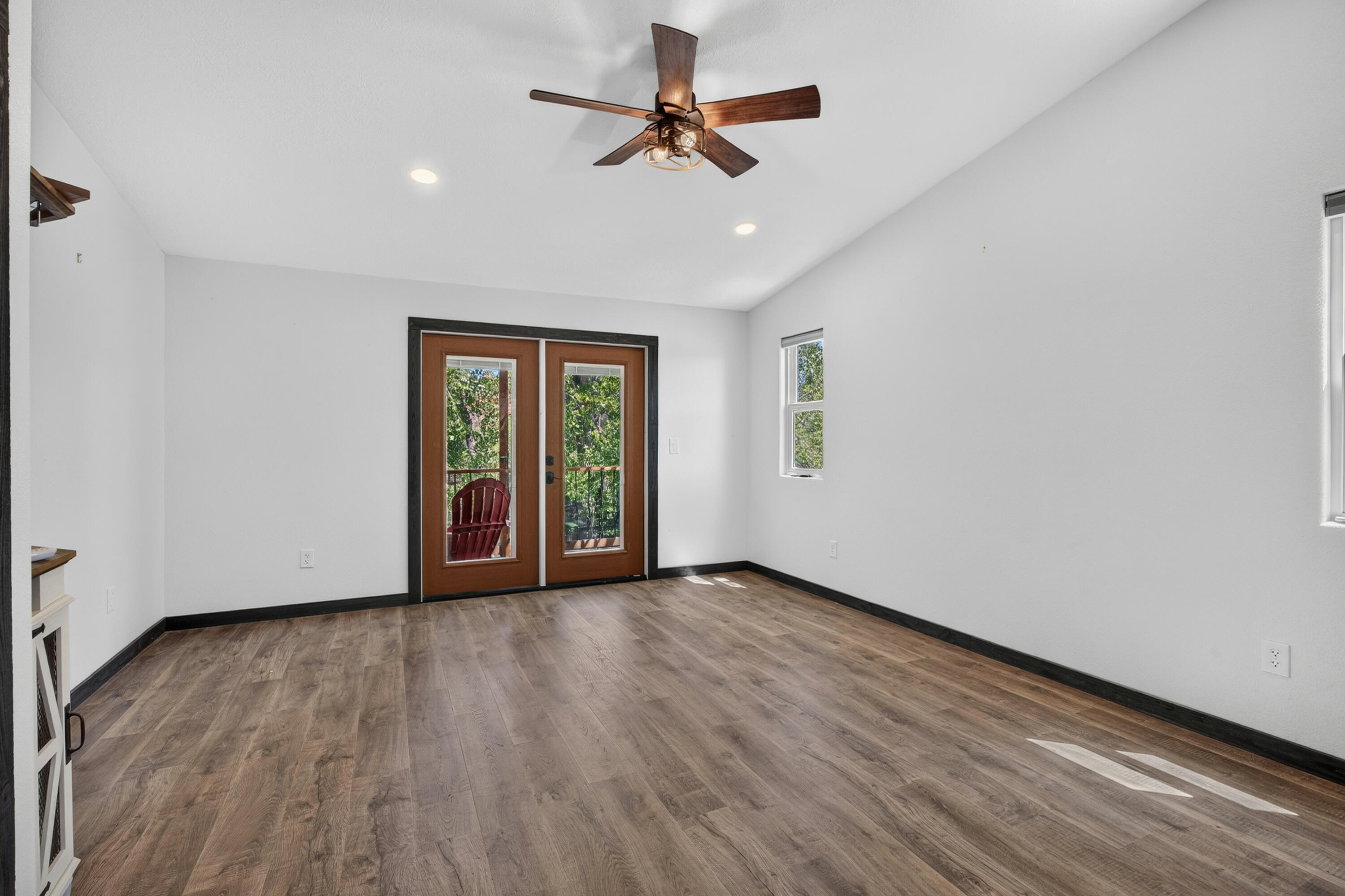 MIDDLETON TOWN - Residential