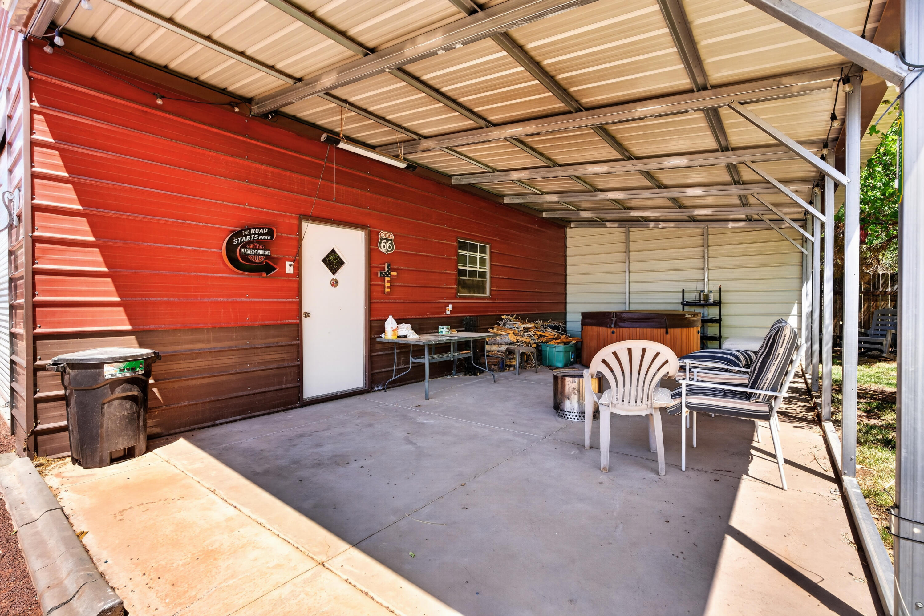 MIDDLETON TOWN - Residential