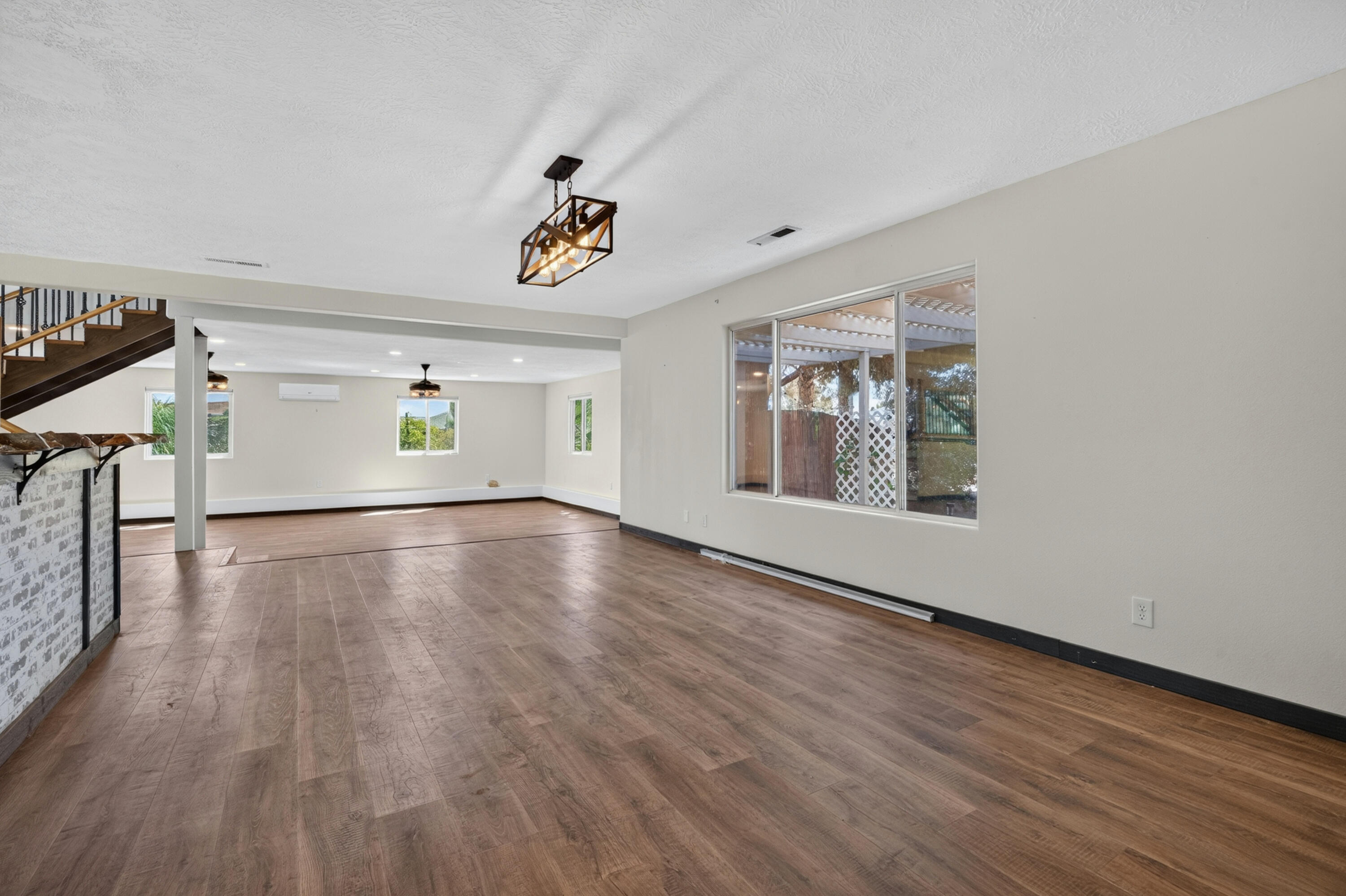 MIDDLETON TOWN - Residential