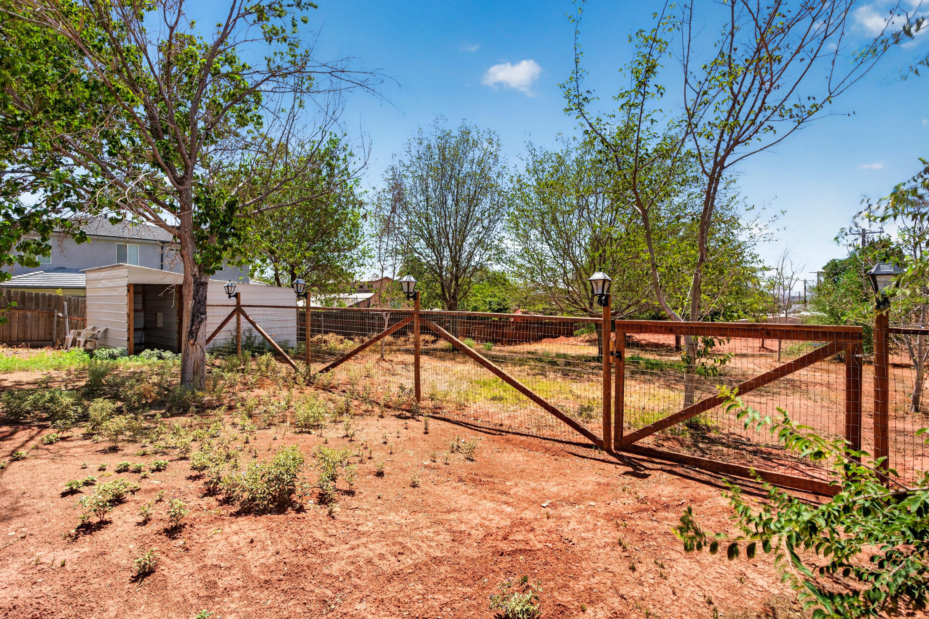 MIDDLETON TOWN - Residential