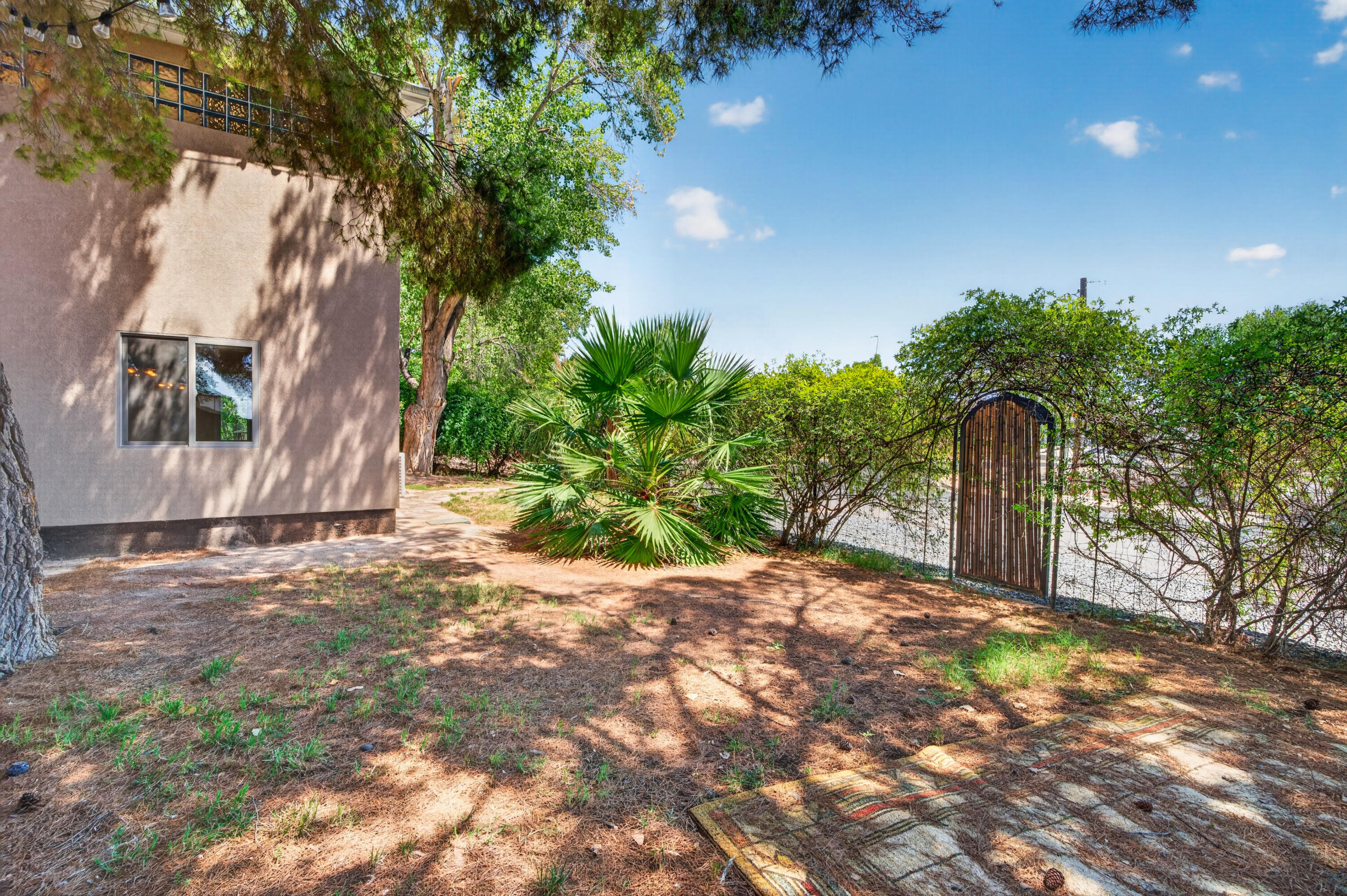 MIDDLETON TOWN - Residential
