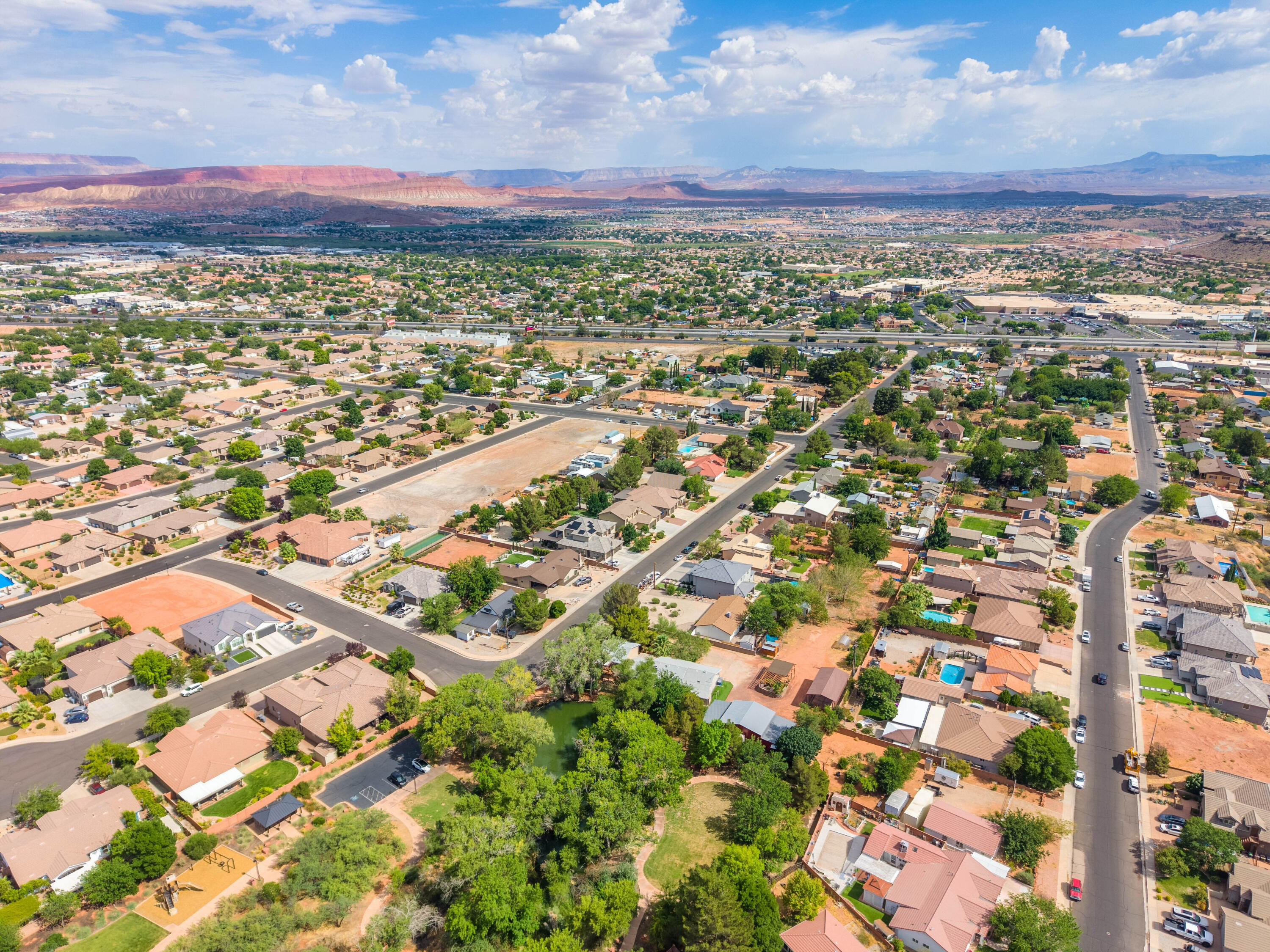MIDDLETON TOWN - Residential