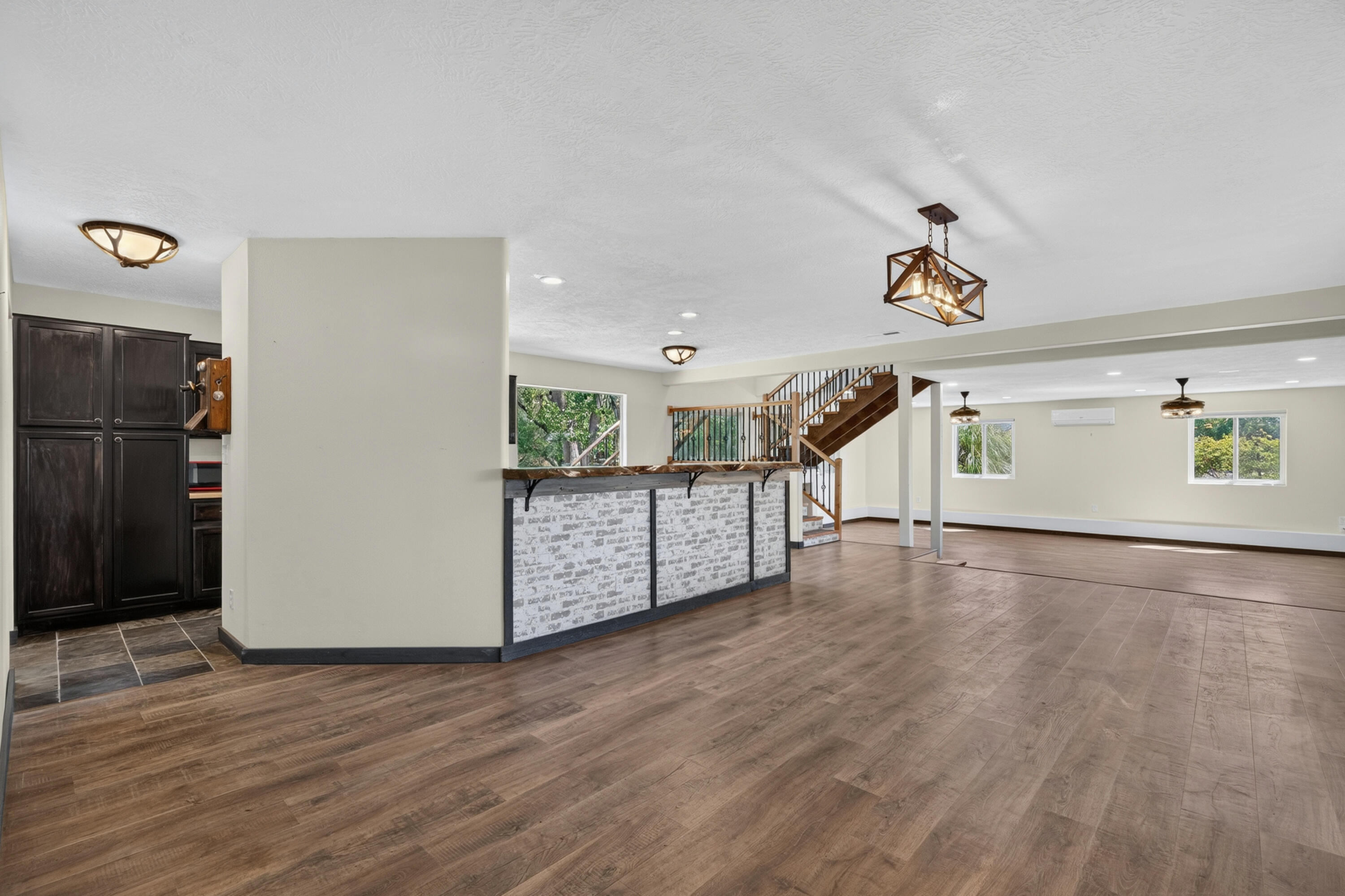 MIDDLETON TOWN - Residential