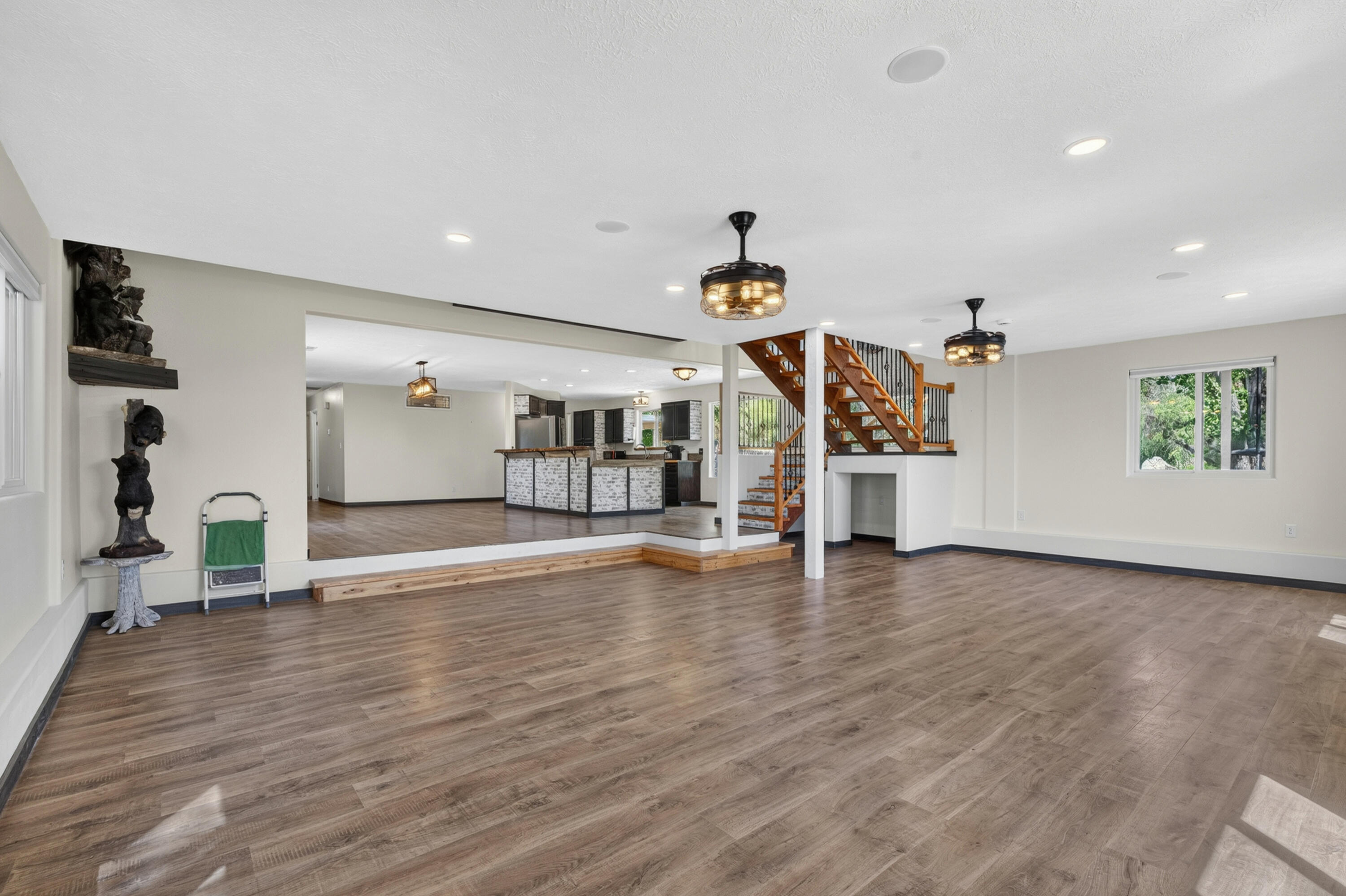 MIDDLETON TOWN - Residential