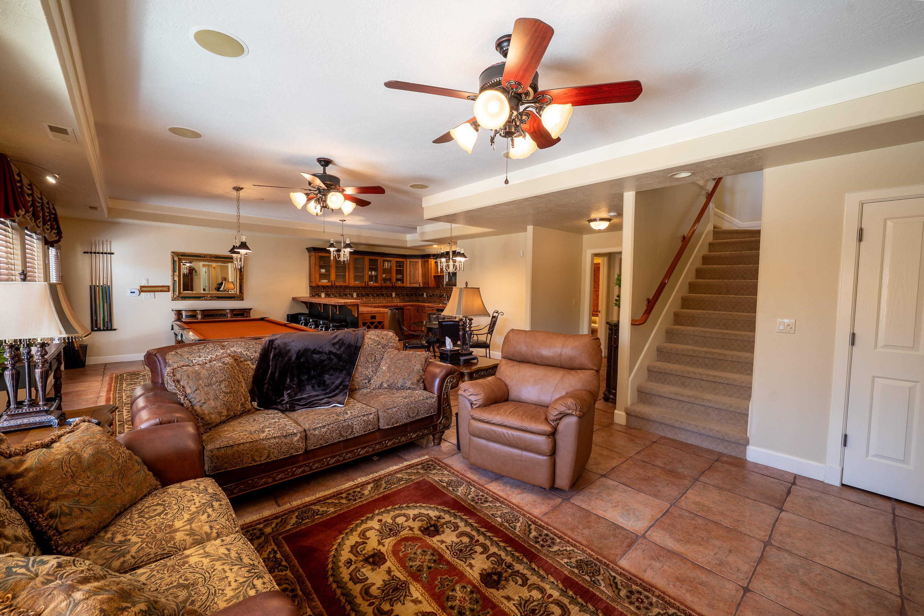 BOULDERS - Residential