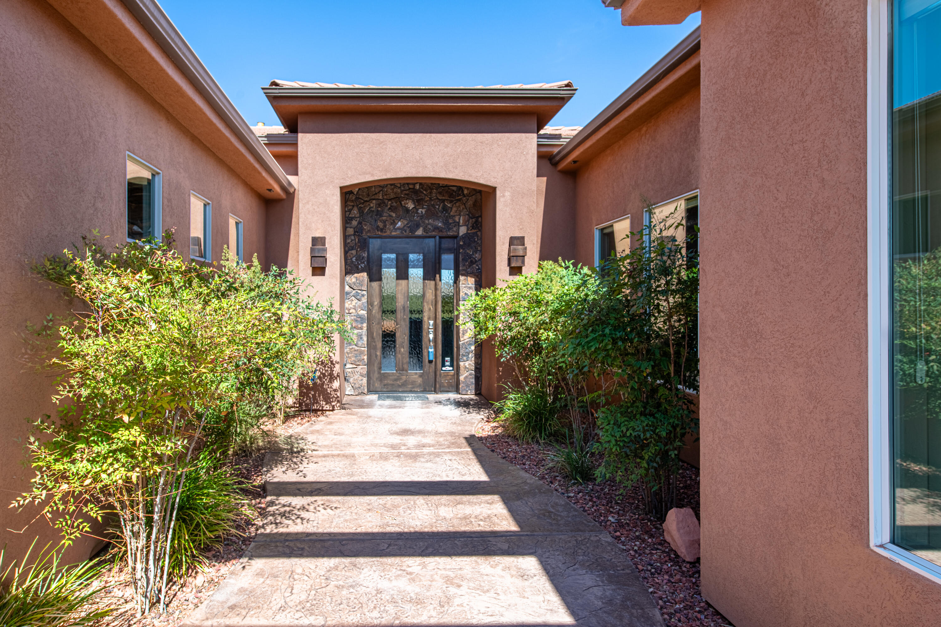 RED MOUNTAIN ESTATES - Residential