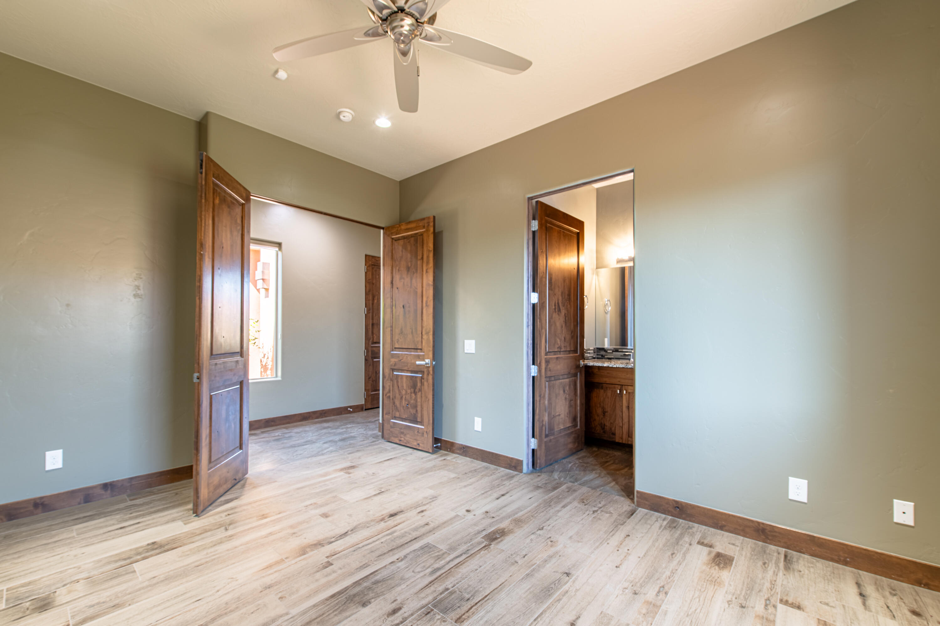 RED MOUNTAIN ESTATES - Residential