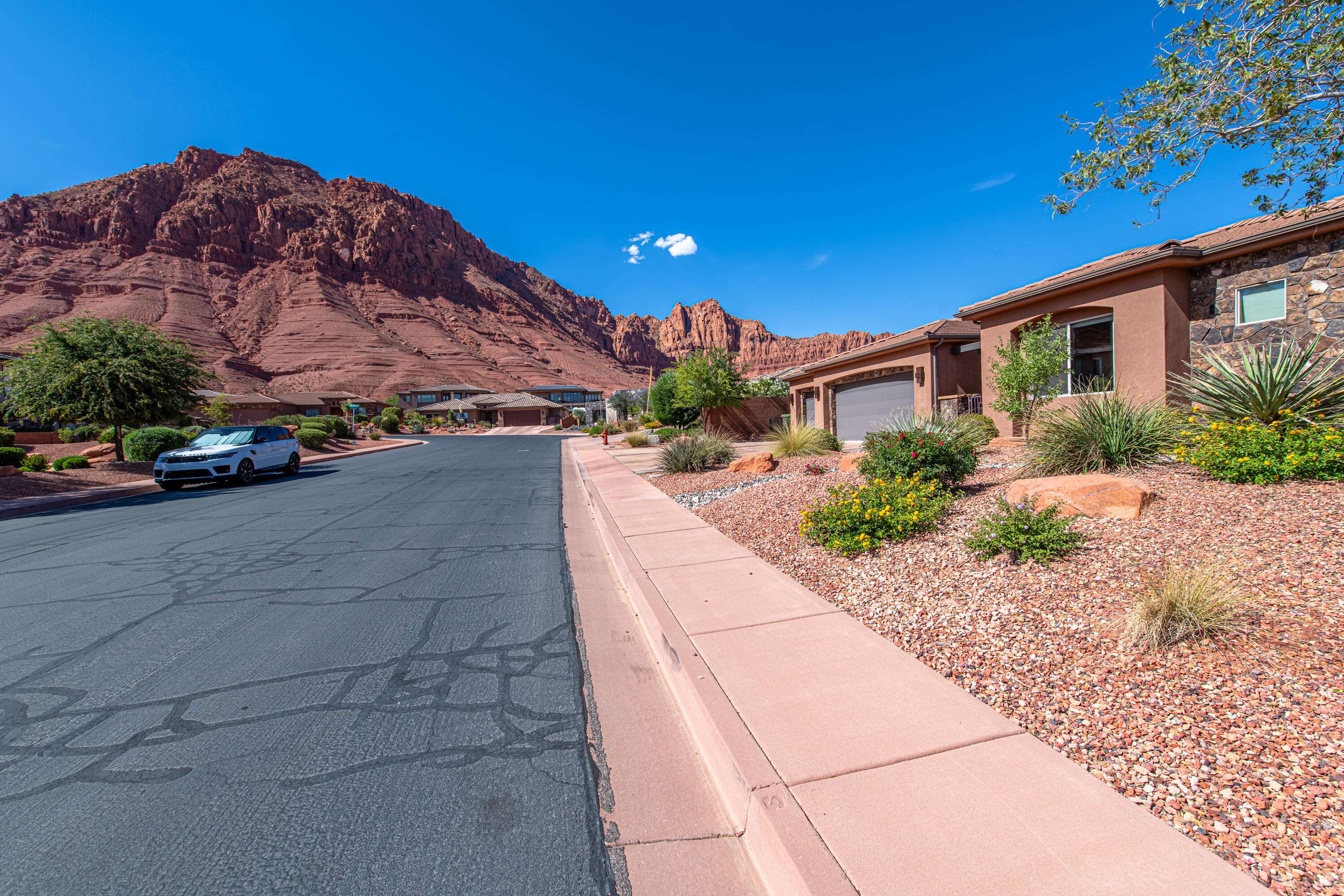 RED MOUNTAIN ESTATES - Residential