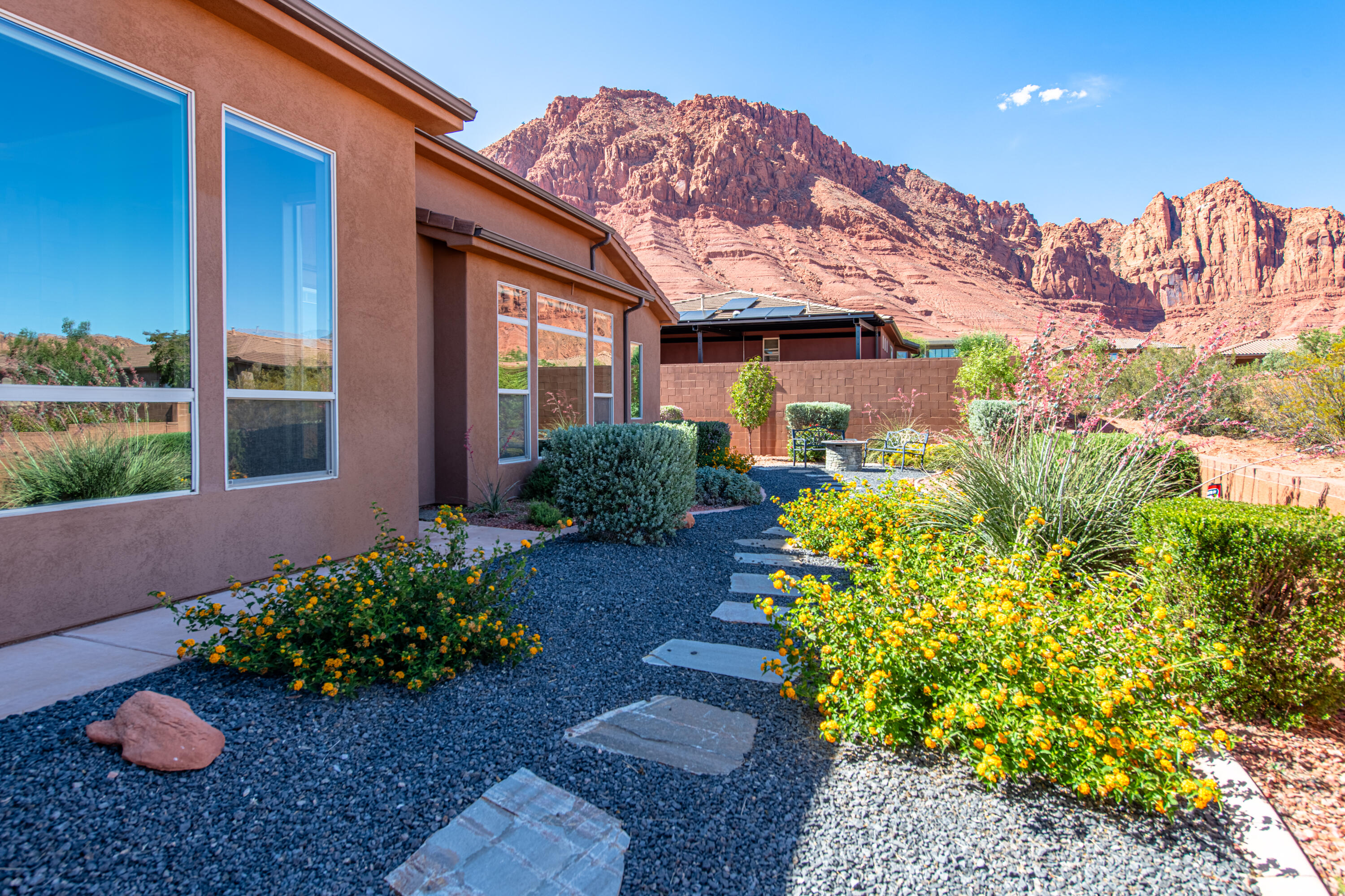 RED MOUNTAIN ESTATES - Residential
