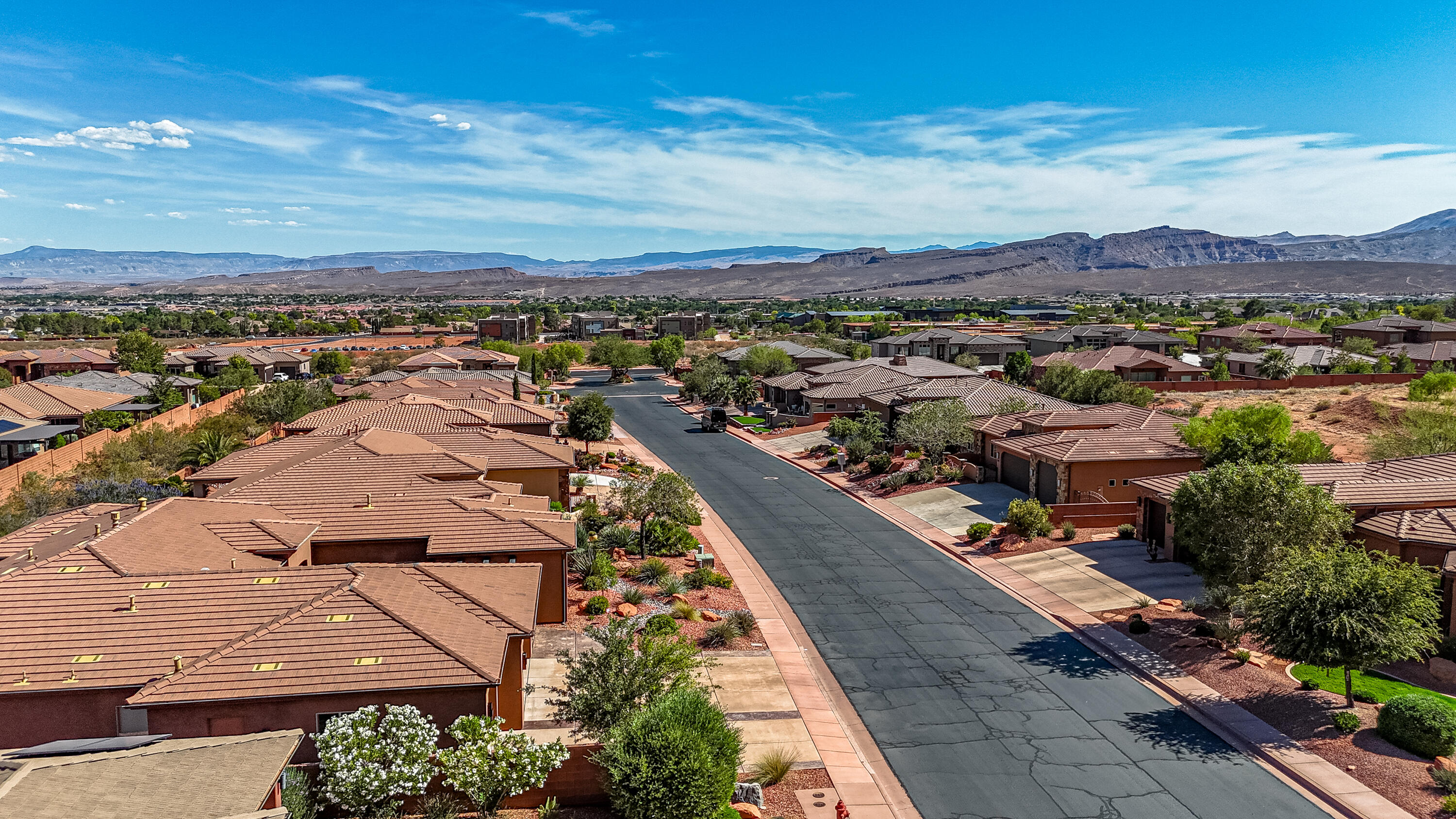 RED MOUNTAIN ESTATES - Residential