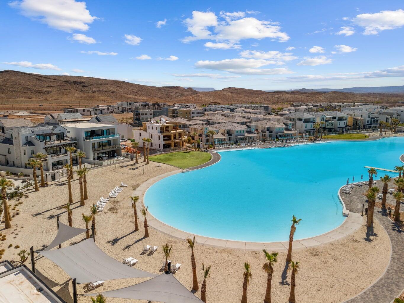DESERT COLOR AUBURN HILLS - Residential
