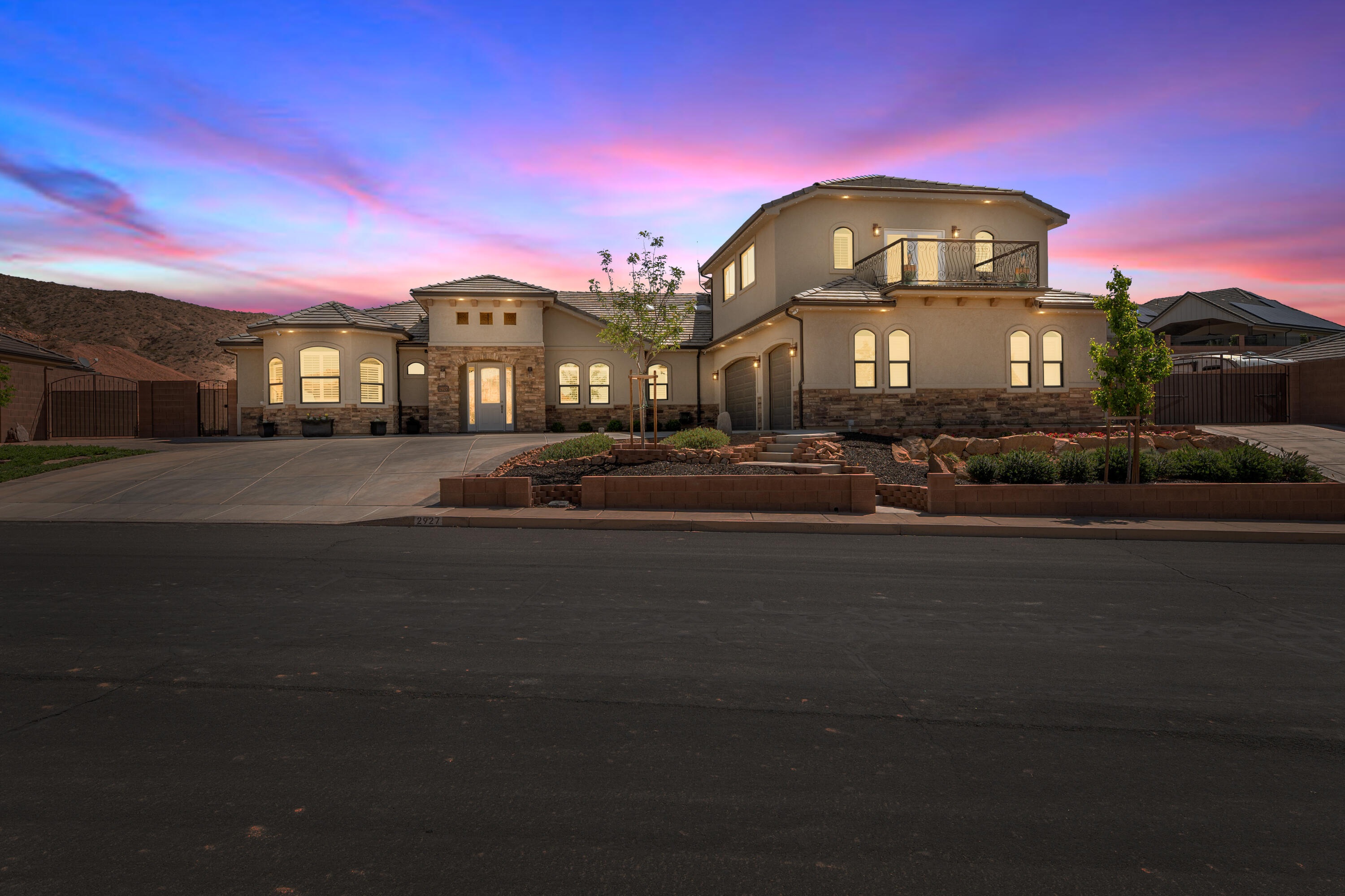 MAJESTIC SUNSET - Residential