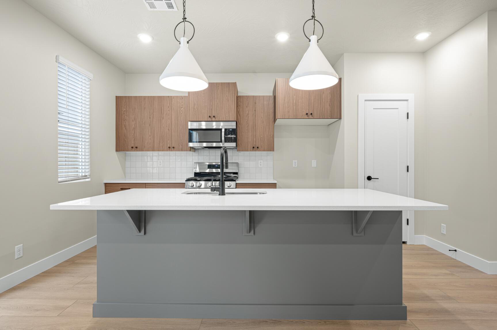 RISE AT CORAL CANYON - Residential