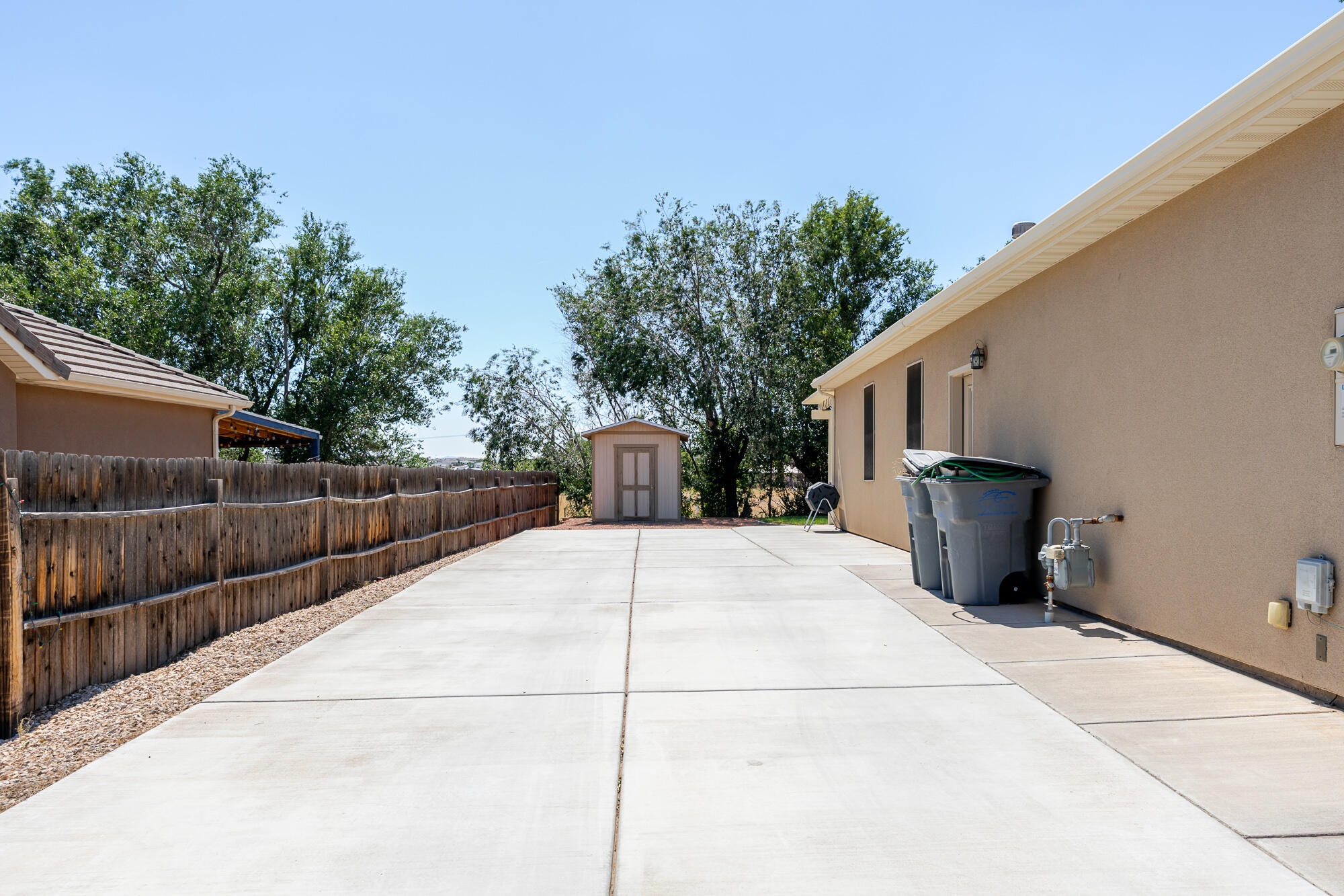 FOX HOLLOW - Residential