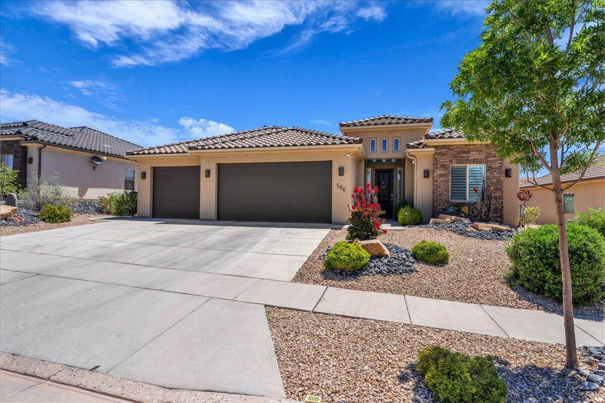 ARROYO AT SIENNA HILLS - Residential