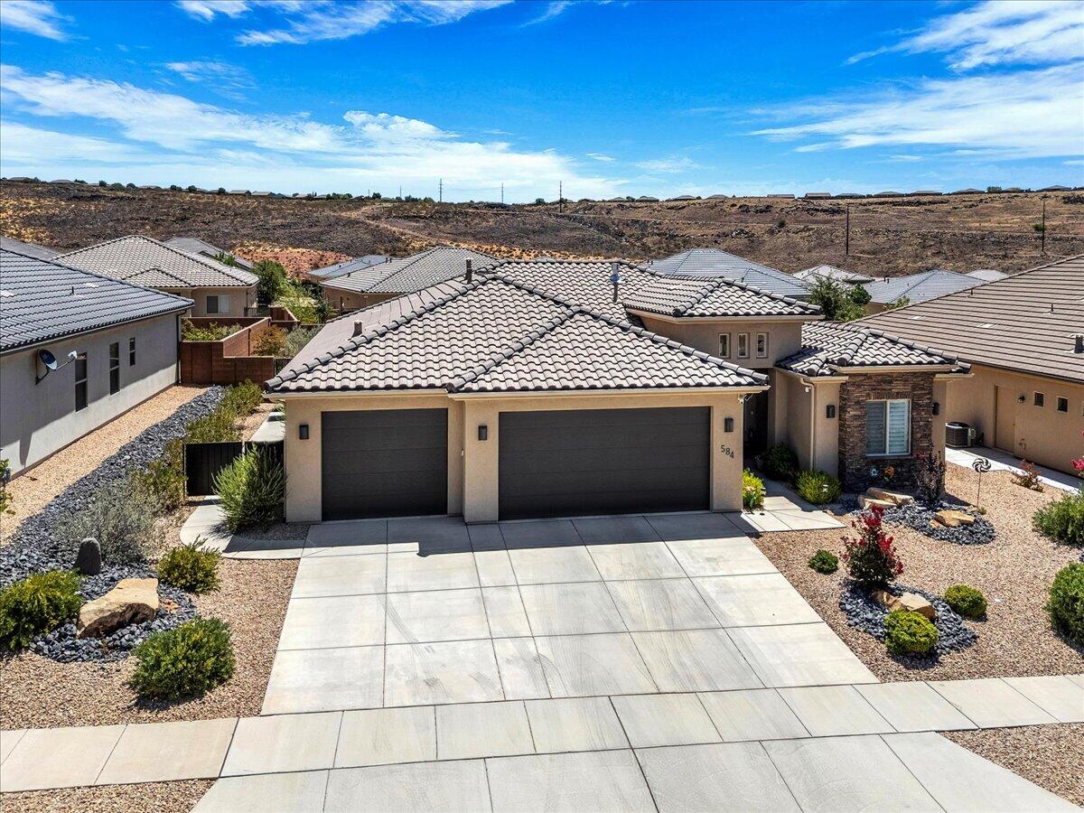 ARROYO AT SIENNA HILLS - Residential