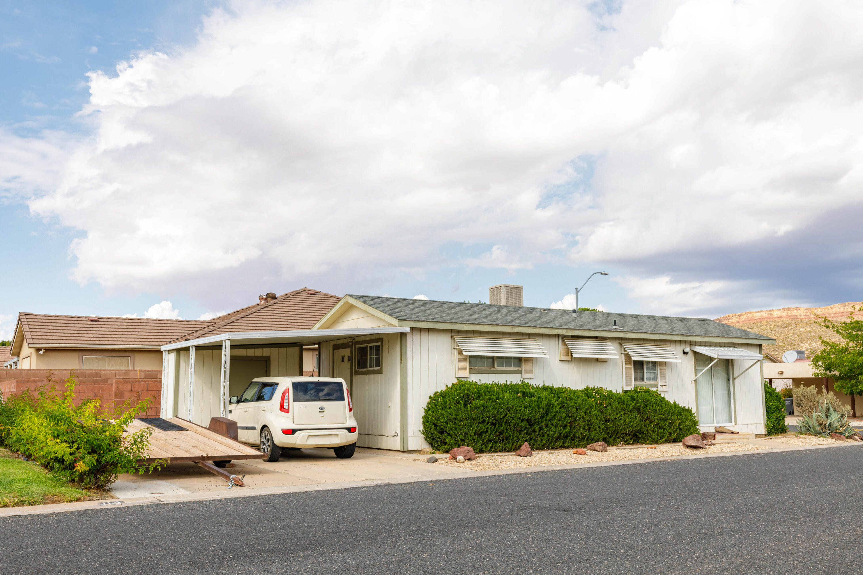 QUAIL LAKE ESTATES - Residential
