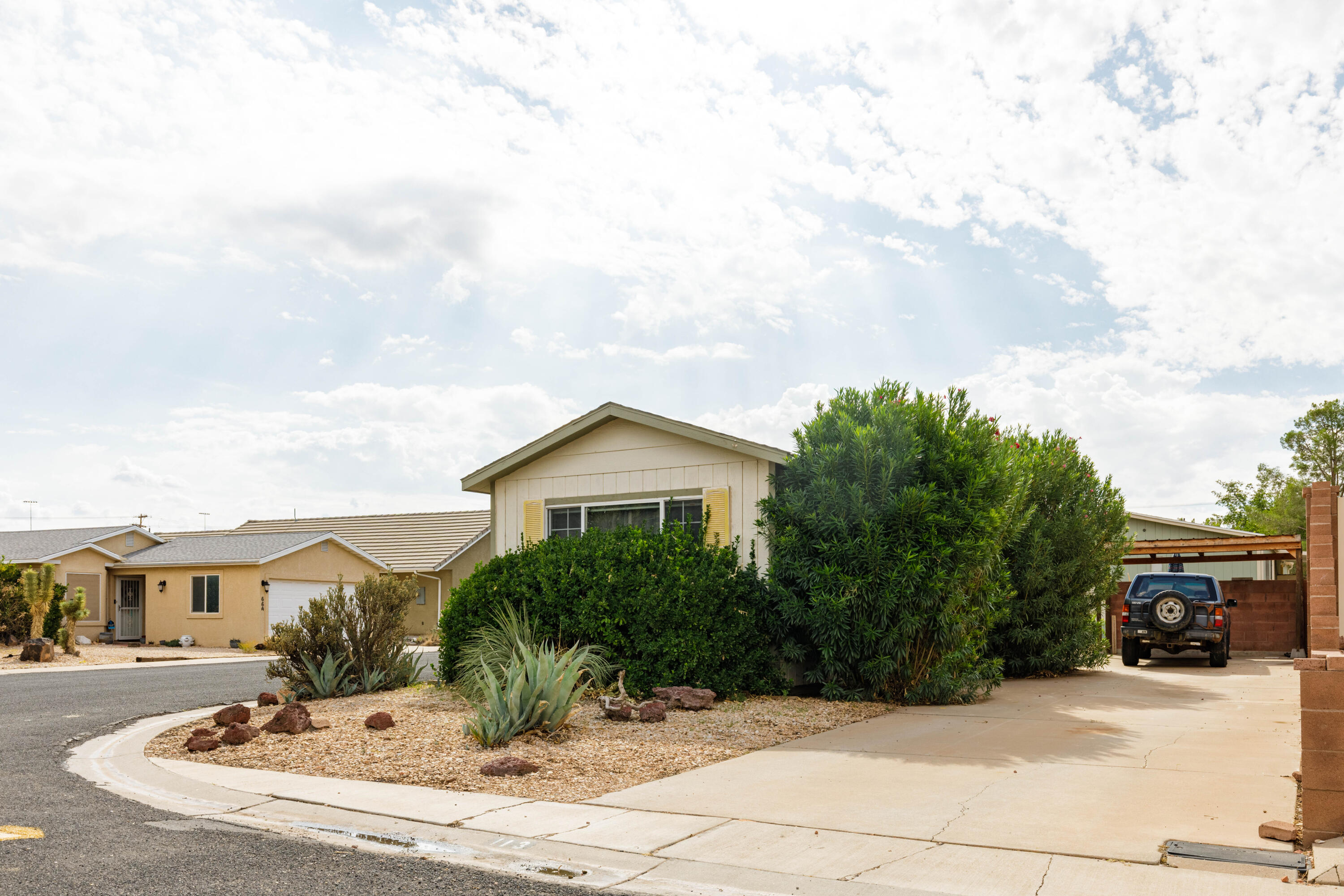 QUAIL LAKE ESTATES - Residential